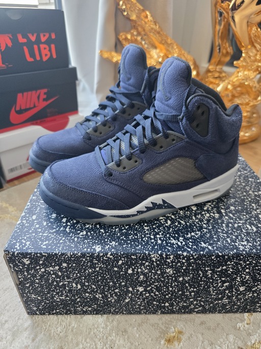 Air Jordan 5 Retro 'Georgetown' (2023)