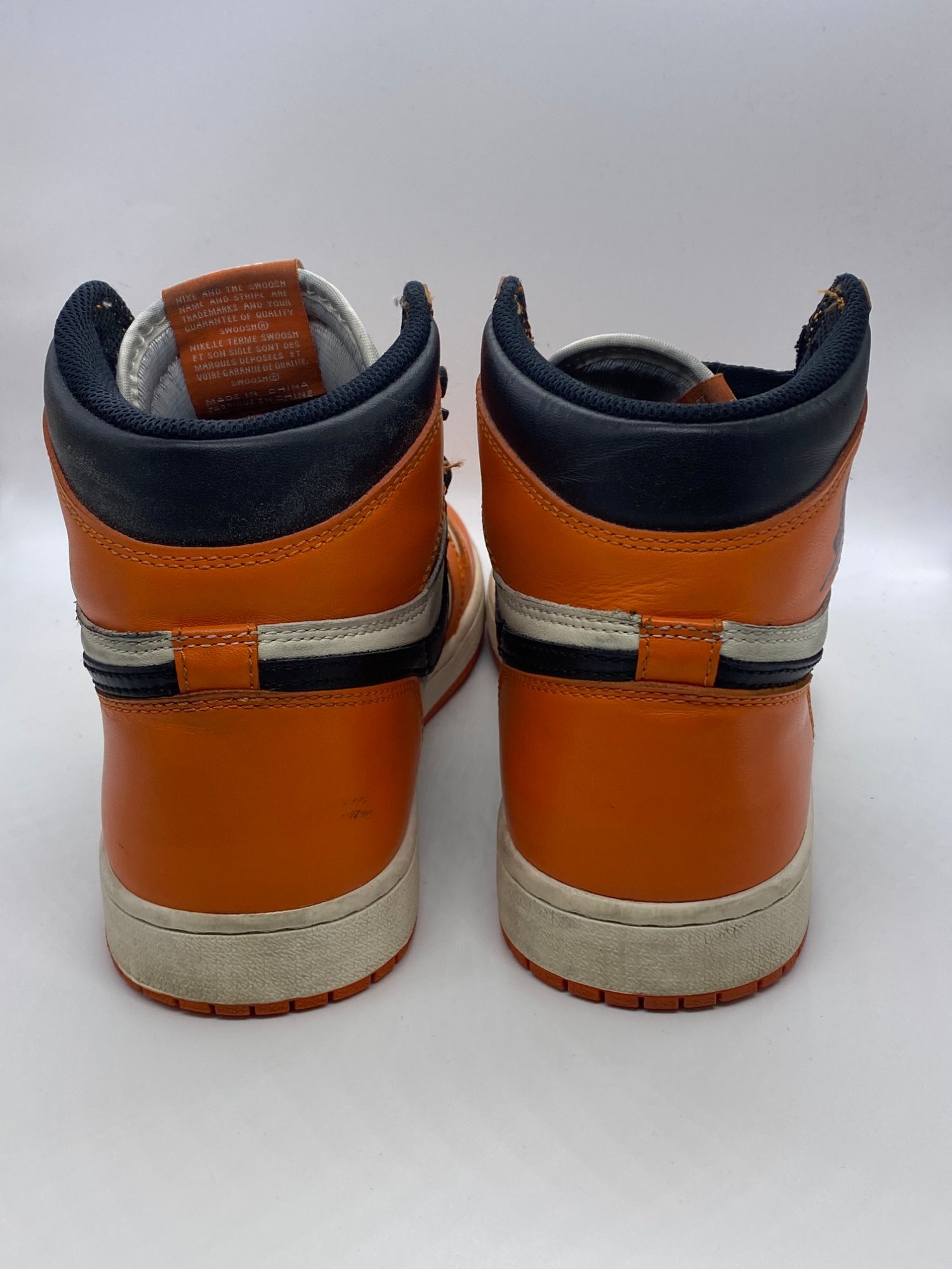 Air Jordan 1 Retro High OG 'Reverse Shattered Backboard' (2016) photo 4