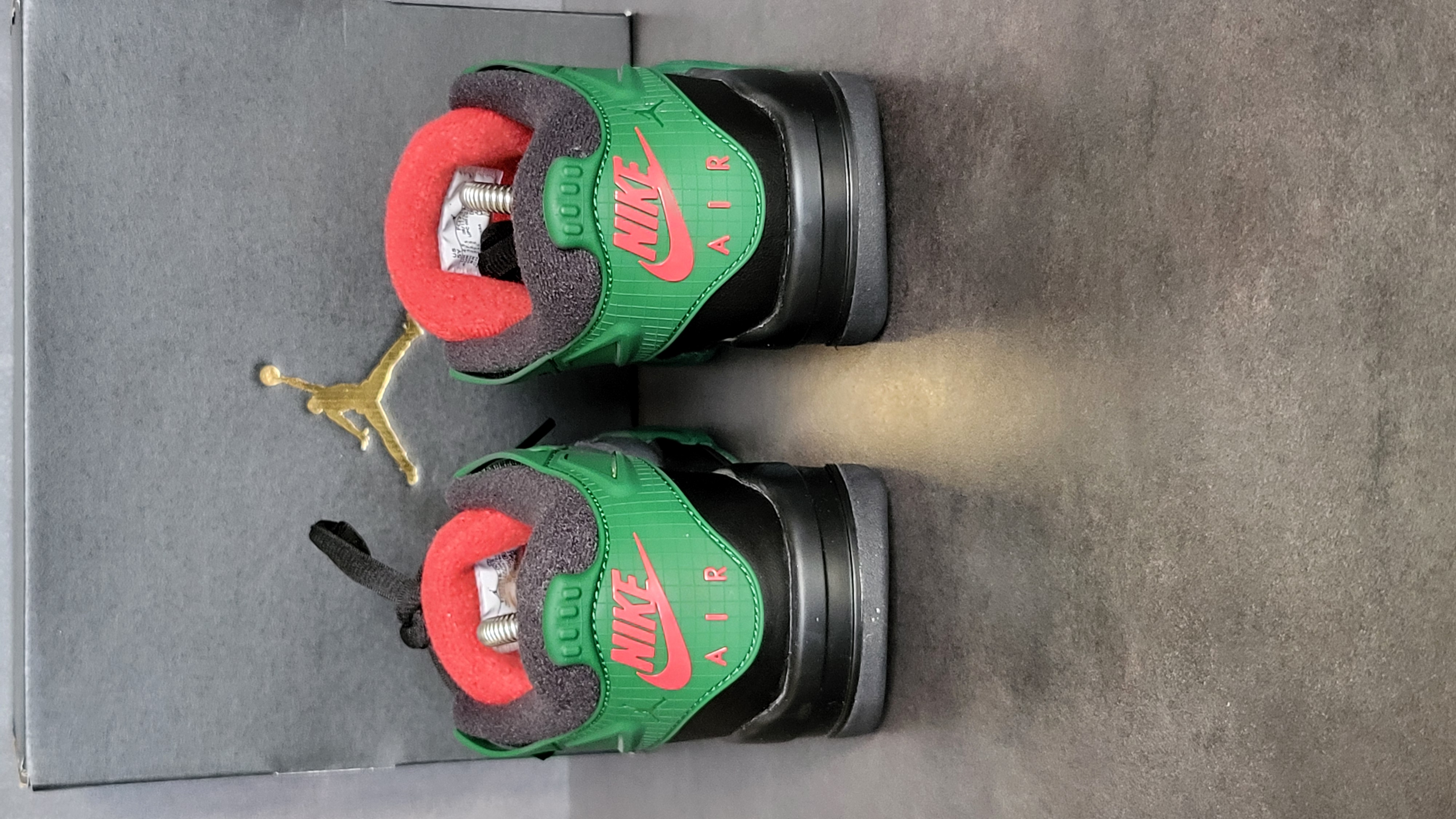 Air Jordan 4 RM 'Black & Gorge Green' (2025) photo 4