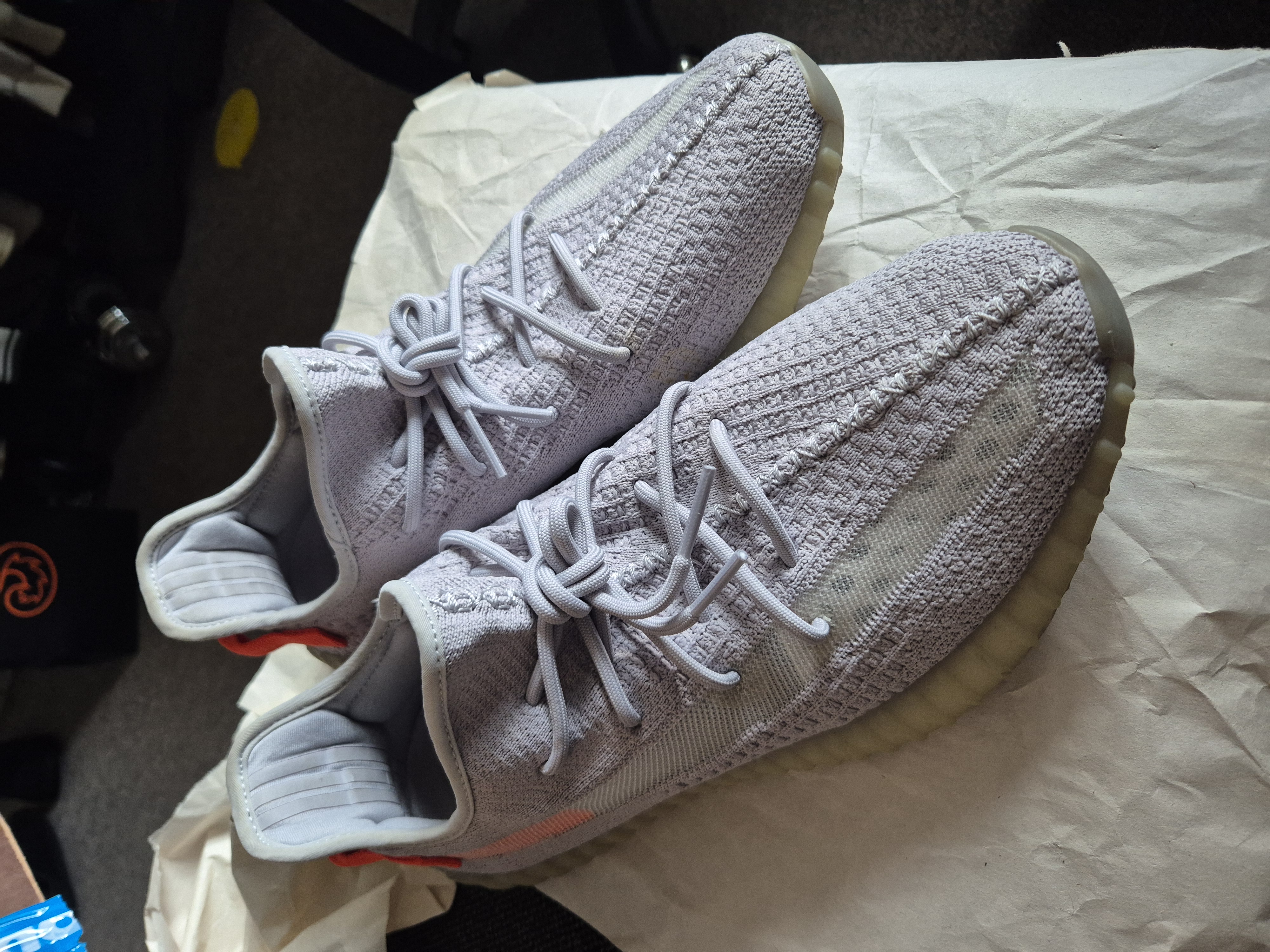 Yeezy Boost 350 V2 'Tail Light' (2020) photo 7