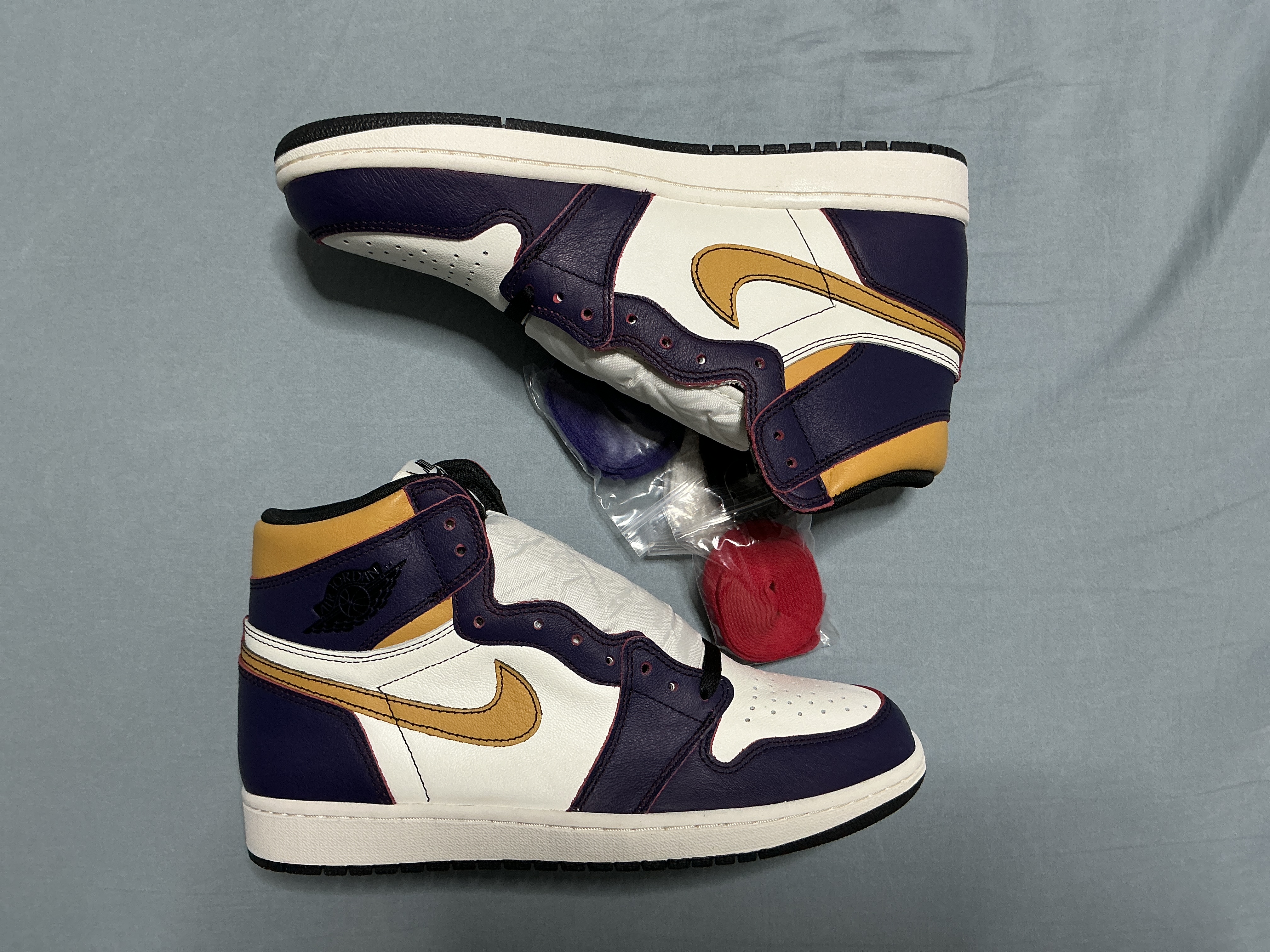Air Jordan x Nike SB 1 Retro High OG 'LA to Chicago' (2019) photo 1