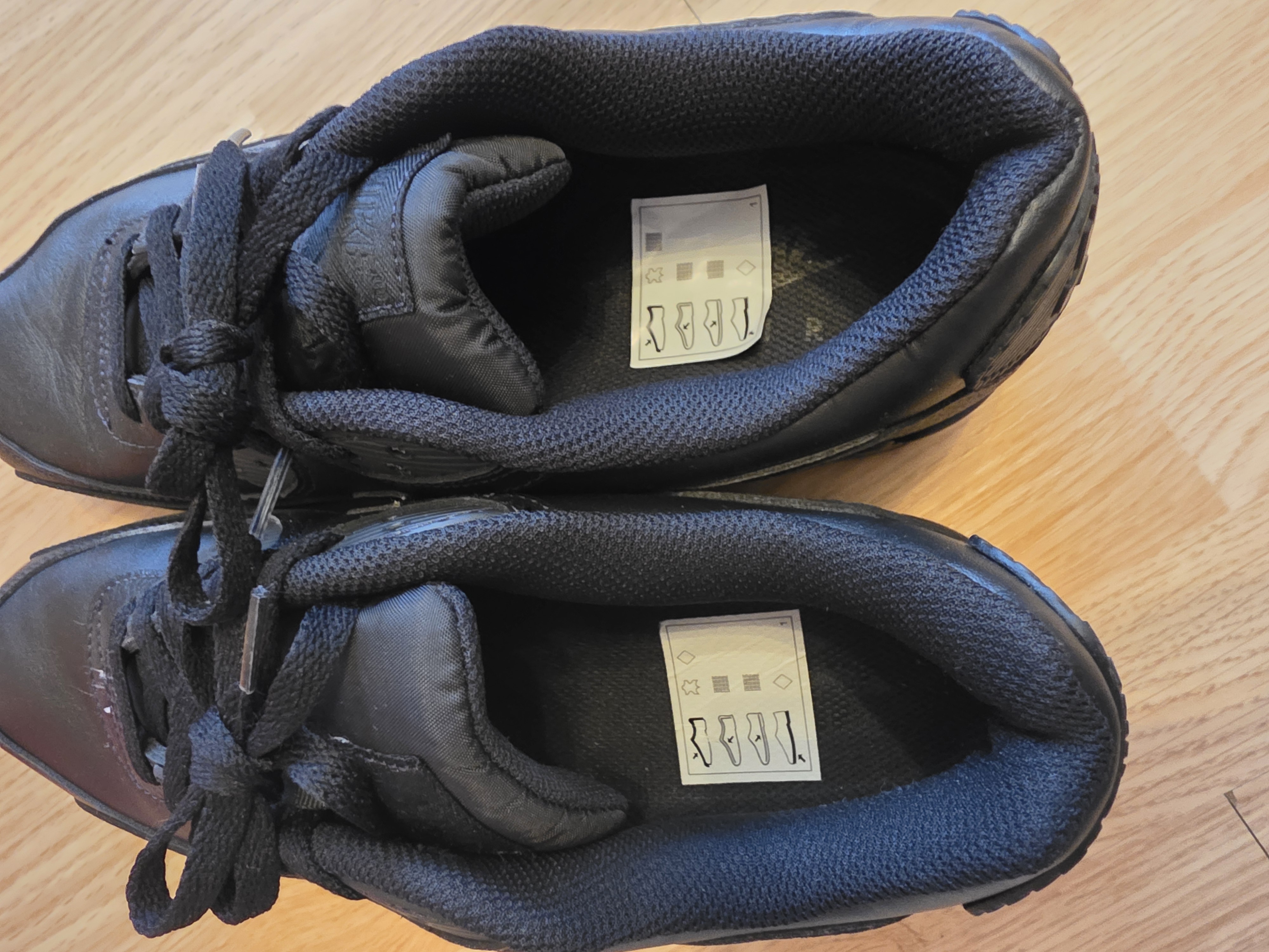 Nike Air Max 90 Leather Triple Black (2020) photo 8