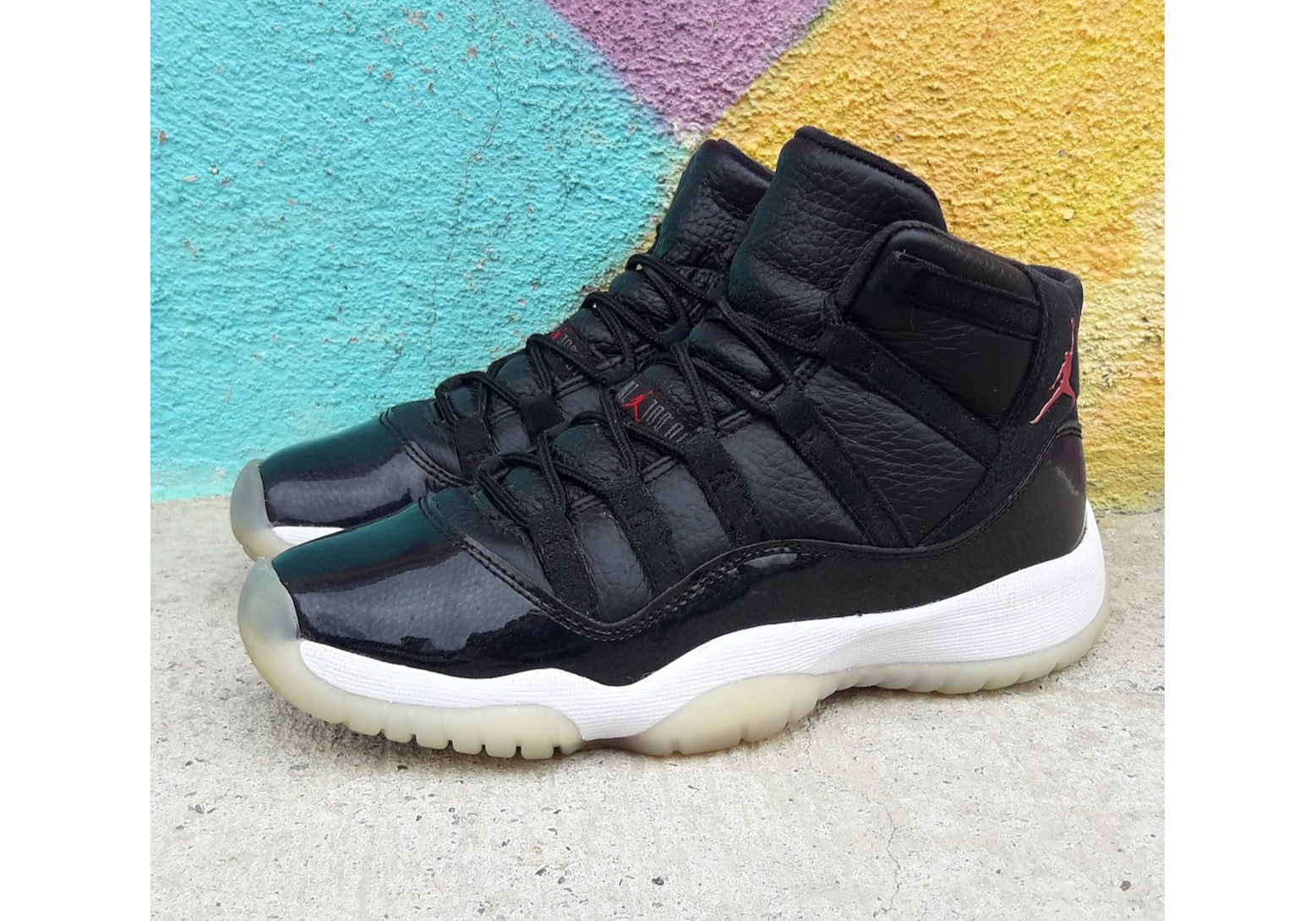 Air Jordan XI 11 Retro 72-10 (GS) photo 5