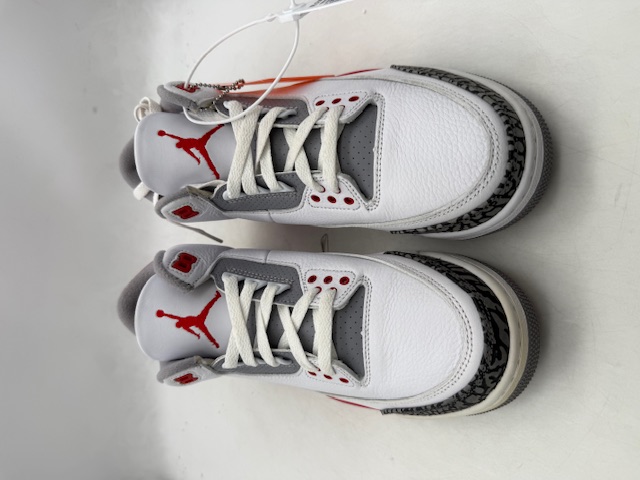 Air Jordan 3 OG 'Fire Red' (2022) photo 3