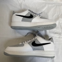 Nike Air Force 1 Low Cut Out Swoosh Wolf Grey (2022) photo 2