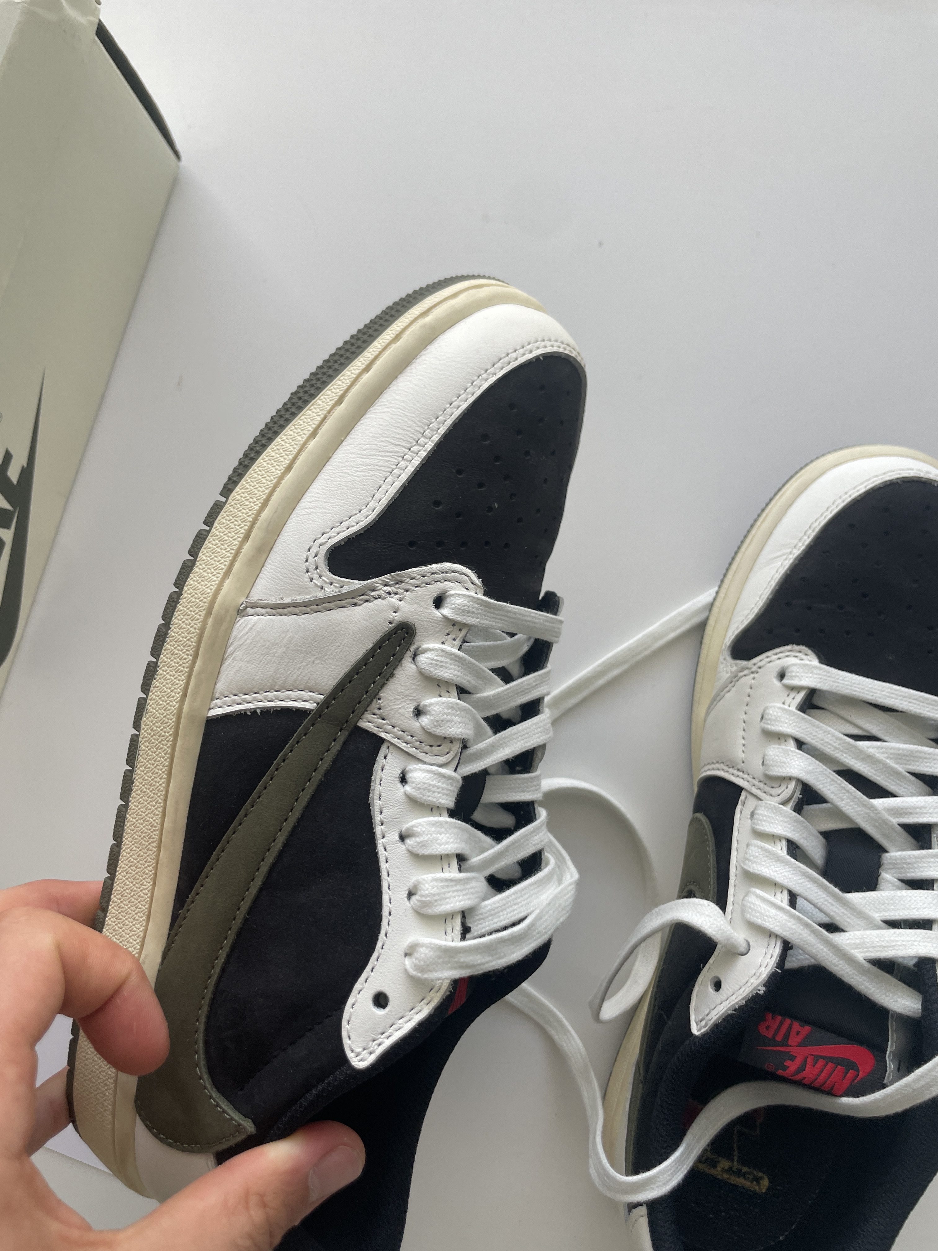 Air Jordan x Travis Scott 1 Low OG SP WMNS 'Olive' (2023) photo 5