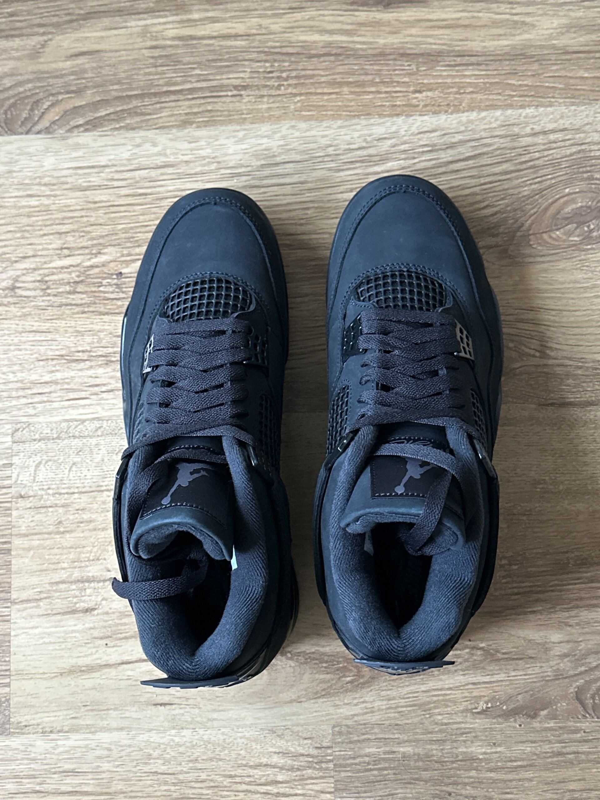 Air Jordan 4 Retro 'Black Cat' (2025) photo 3