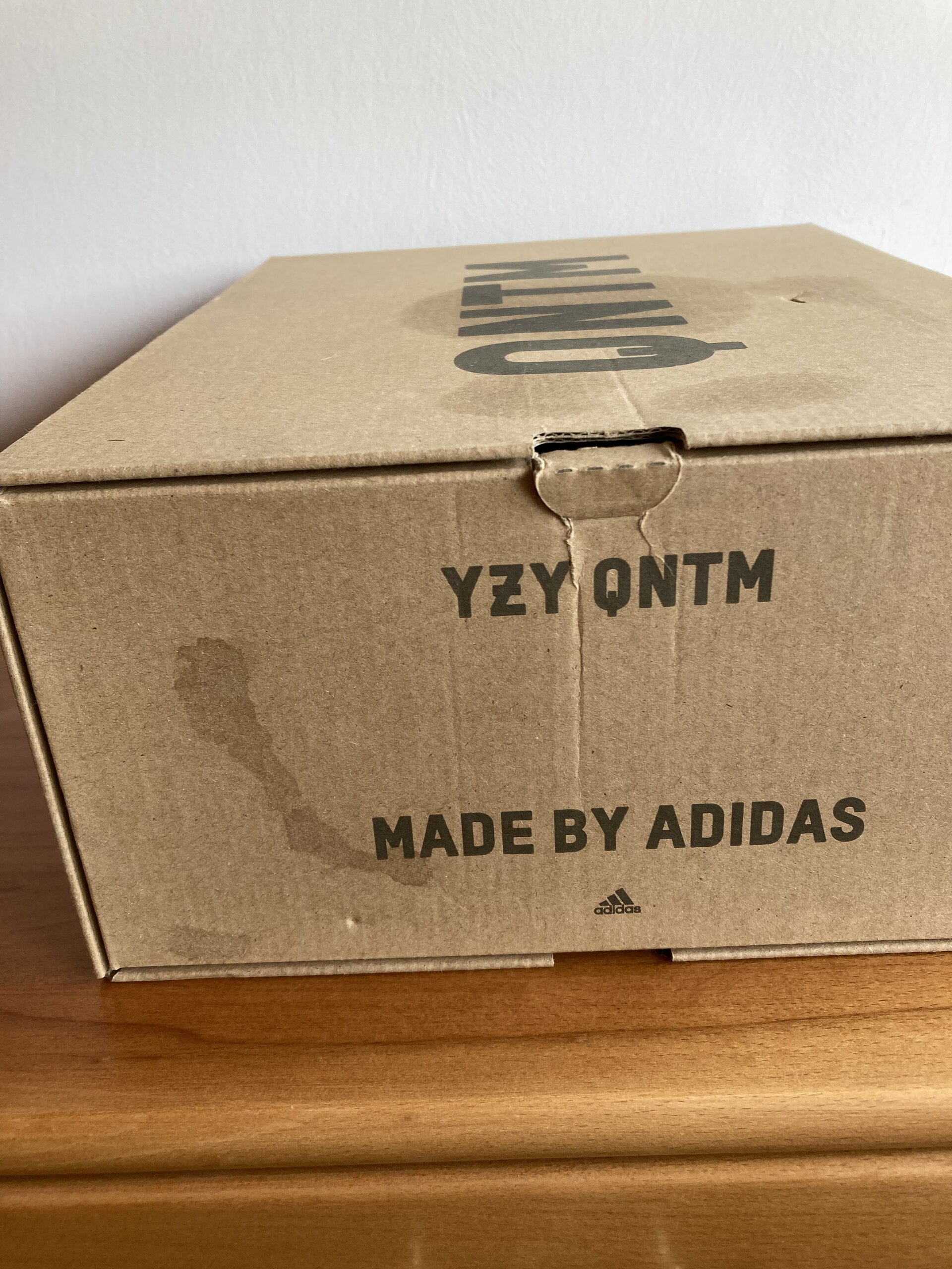 Yeezy QNTM Onyx (2021) photo 8