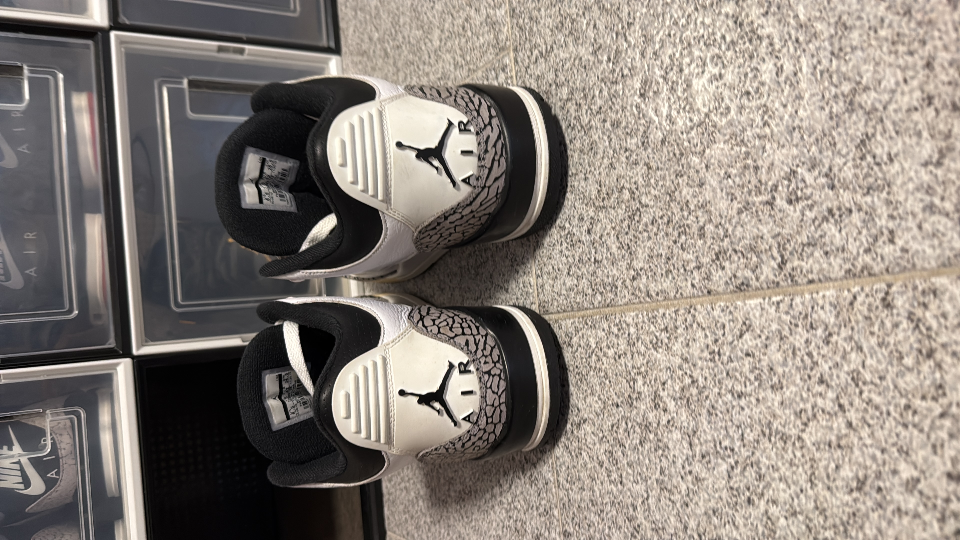 Air Jordan 3 Retro Infrared 23 (2014) photo 4