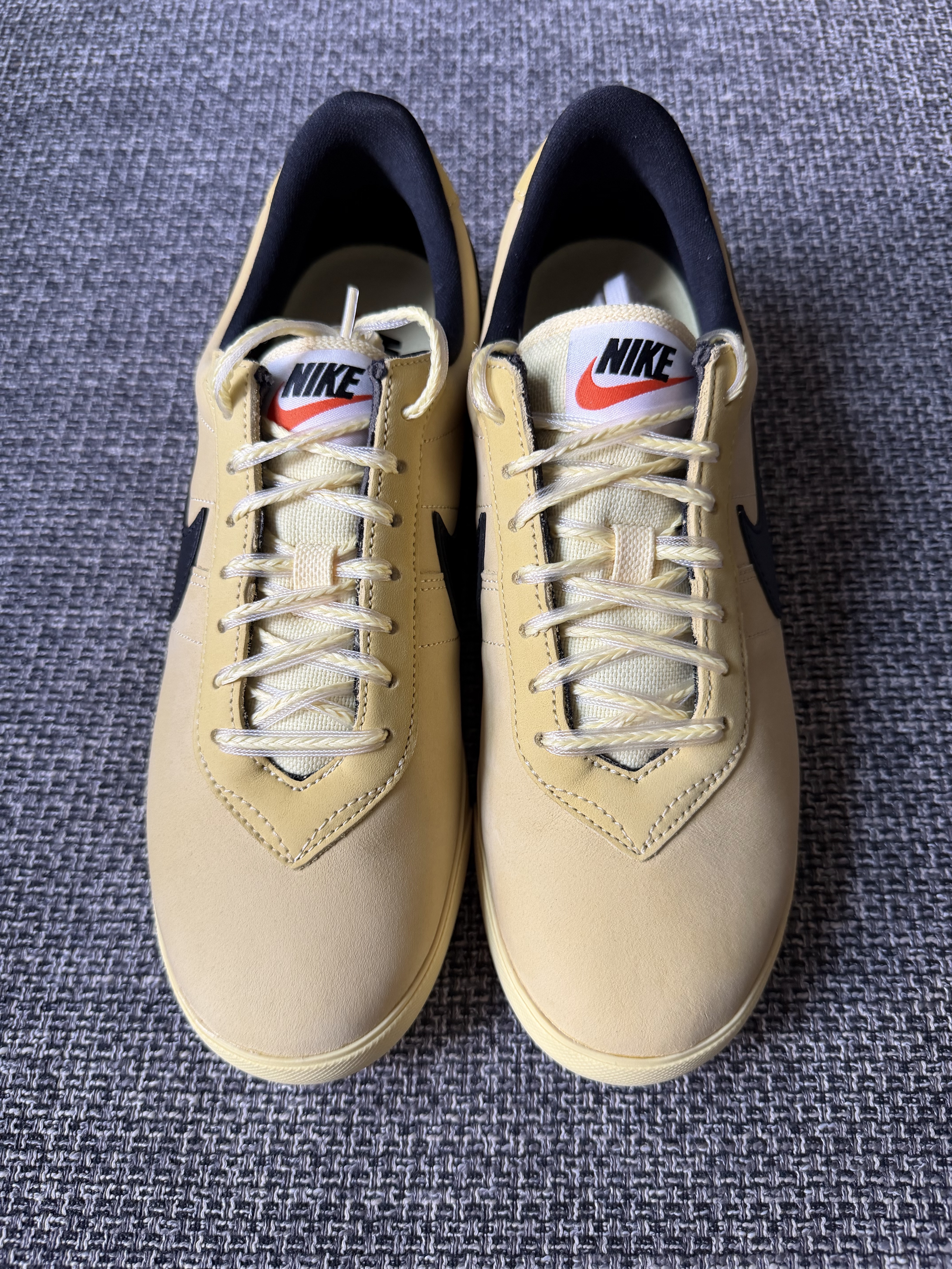 Nike Astrograbber QS 'Soft Yellow' (2025) photo 4