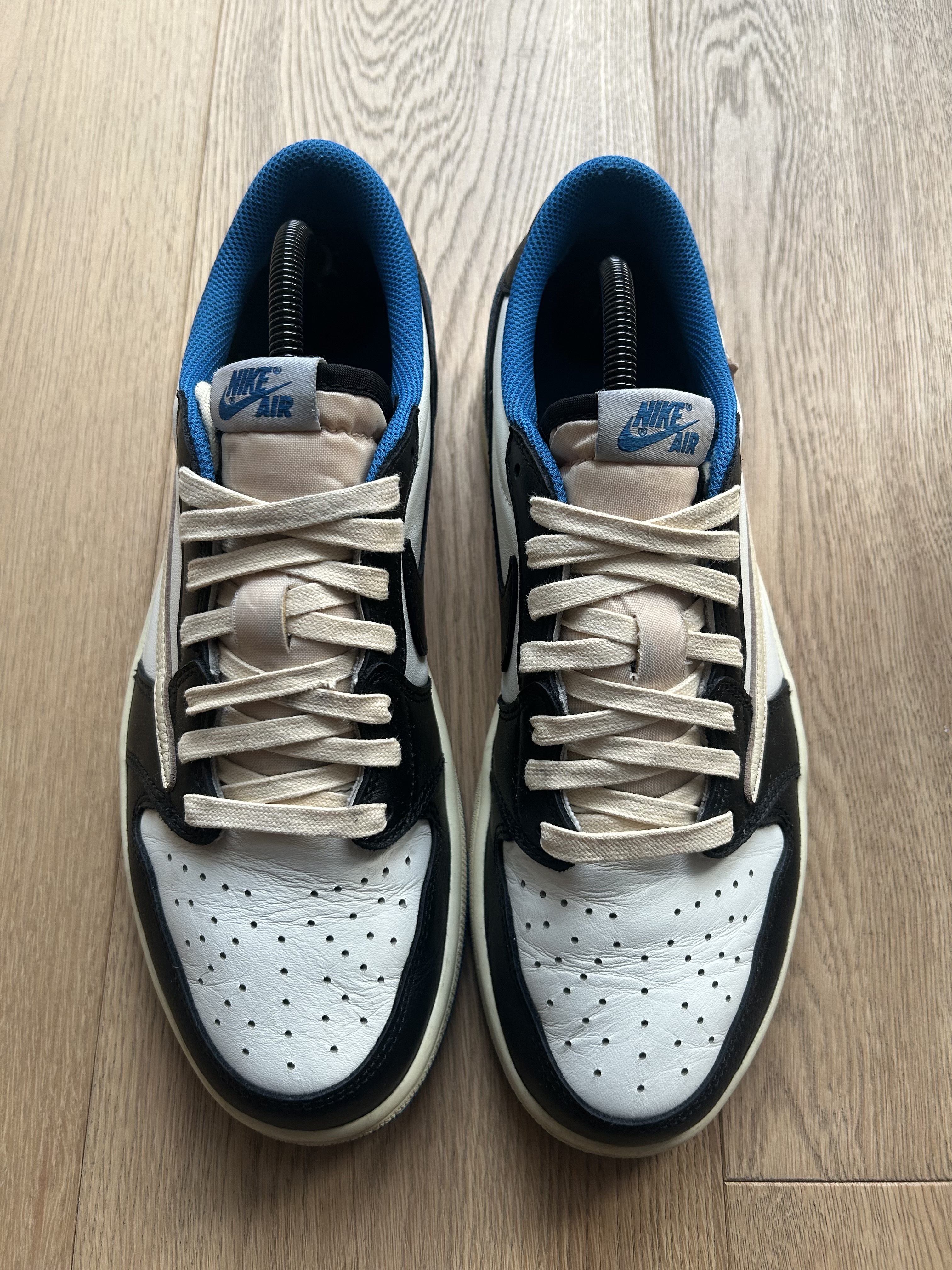Air Jordan x Fragment x Travis Scott 1 Low 'Design' (2021) photo 3