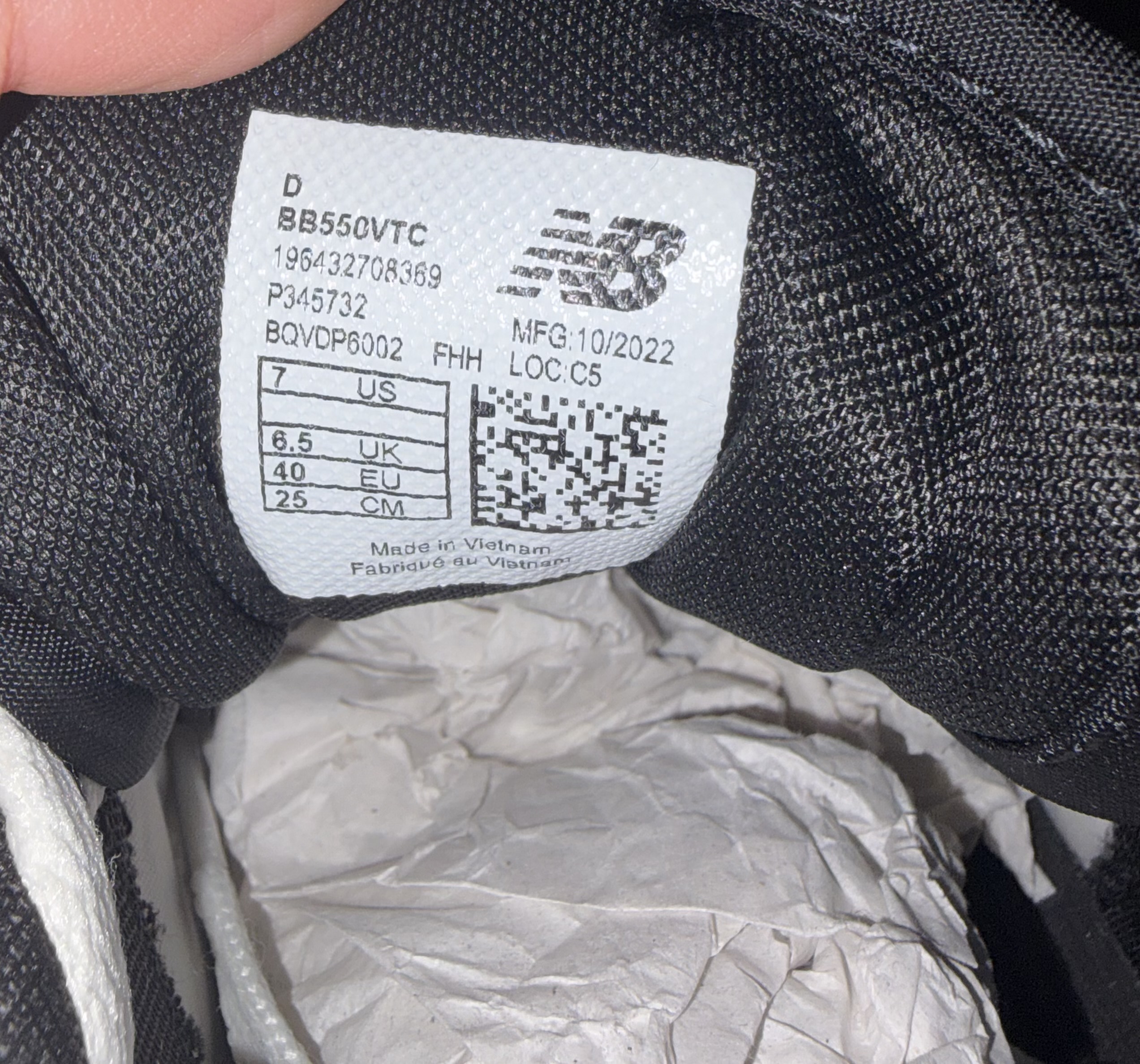 New Balance 550 Sea Salt Pine Green (2023) photo 6