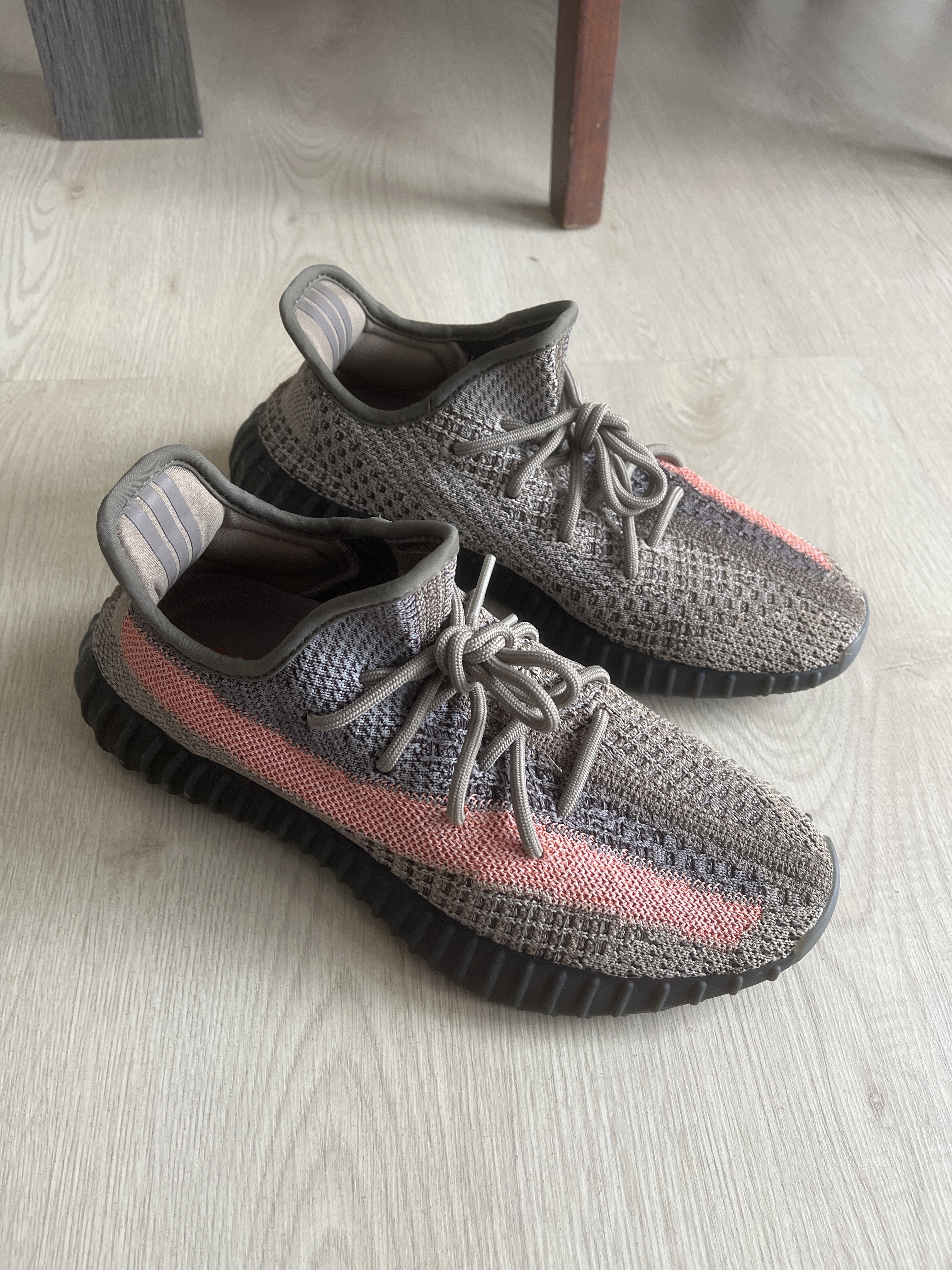 Yeezy Boost 350 V2 'Ash Stone' photo 9