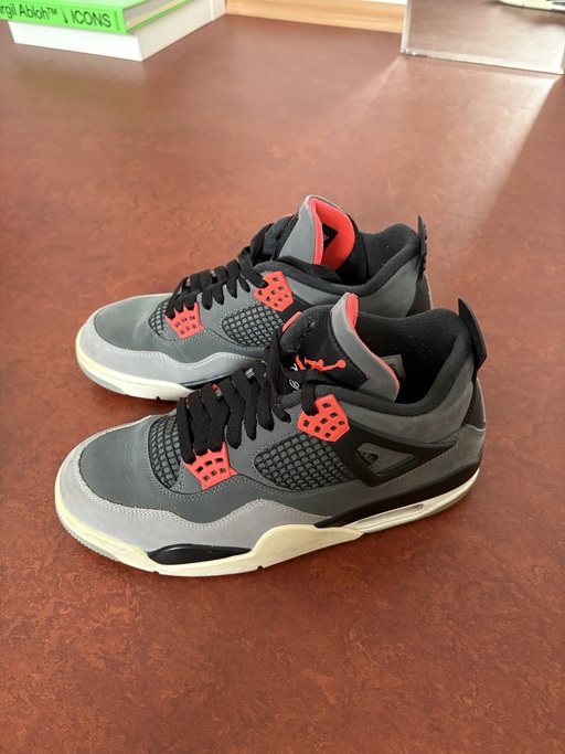 Air Jordan 4 Retro 'Infrared' (2022)