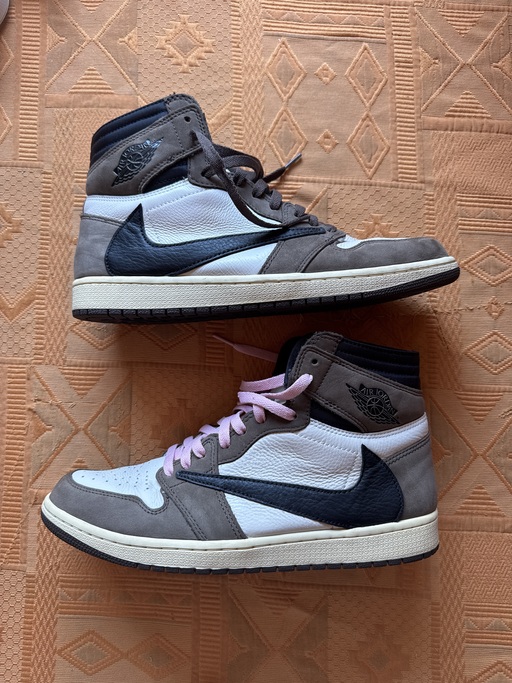 Air Jordan x Travis Scott 1 Retro High 'Mocha' (2019)