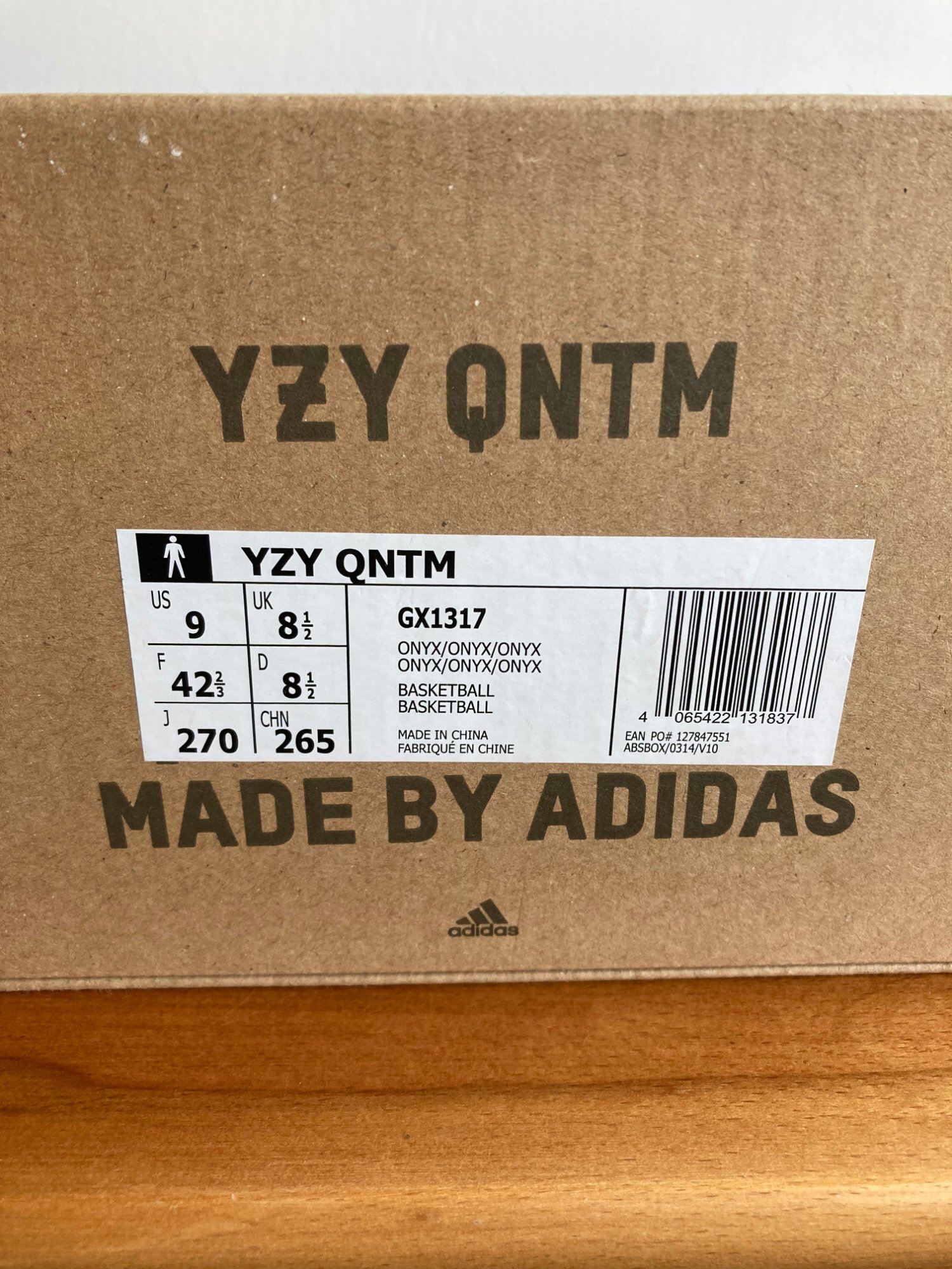 Yeezy QNTM Onyx (2021) photo 6