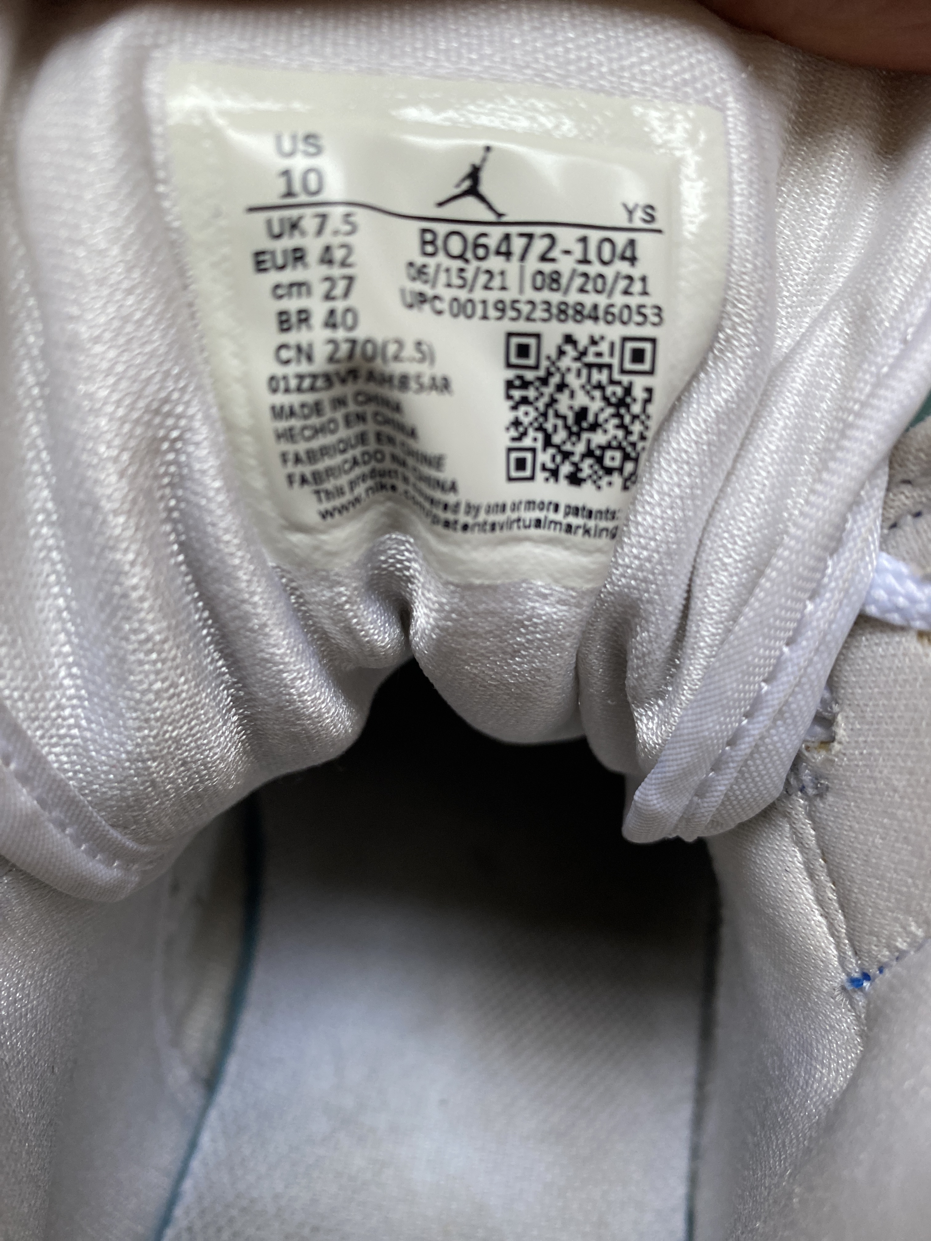 Air Jordan 1 Mid WMNS 'Kentucky' (2021) photo 6