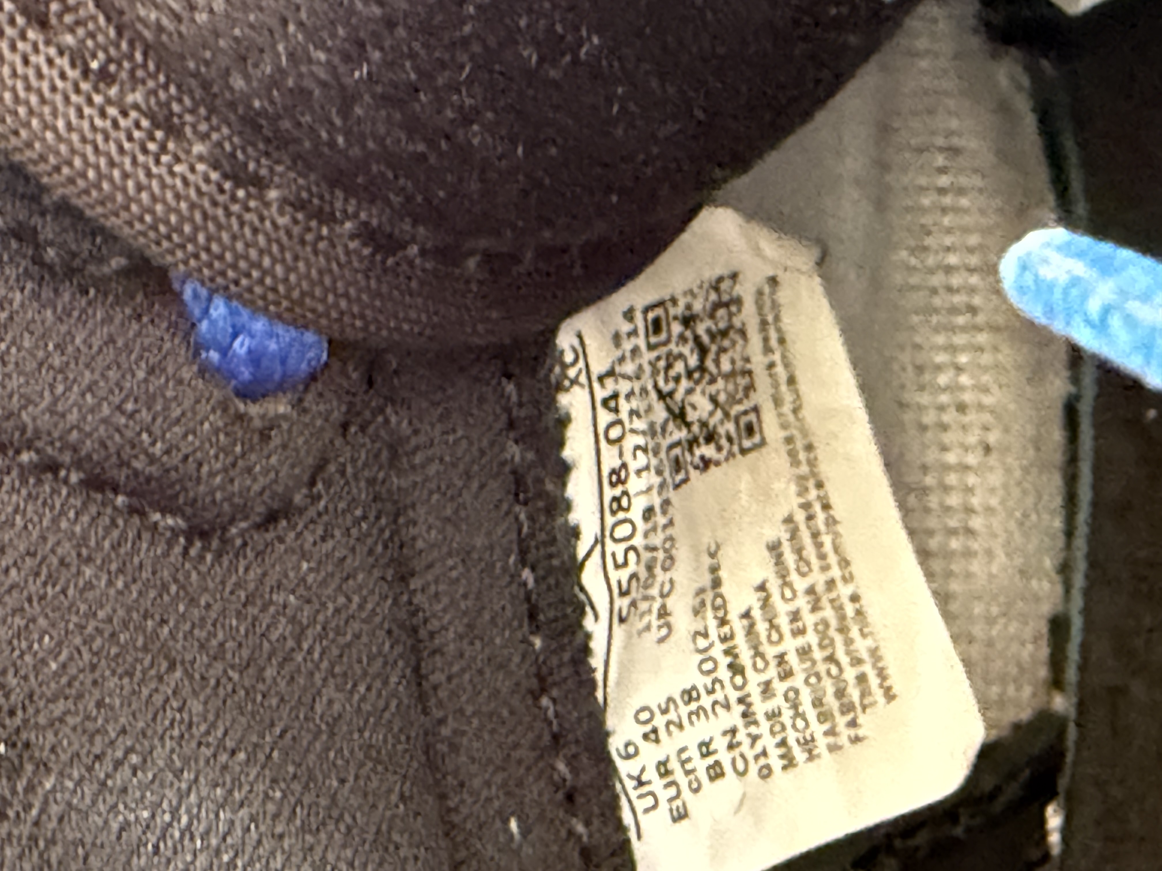 Air Jordan 1 Retro High 'Royal Toe' (2020) photo 6