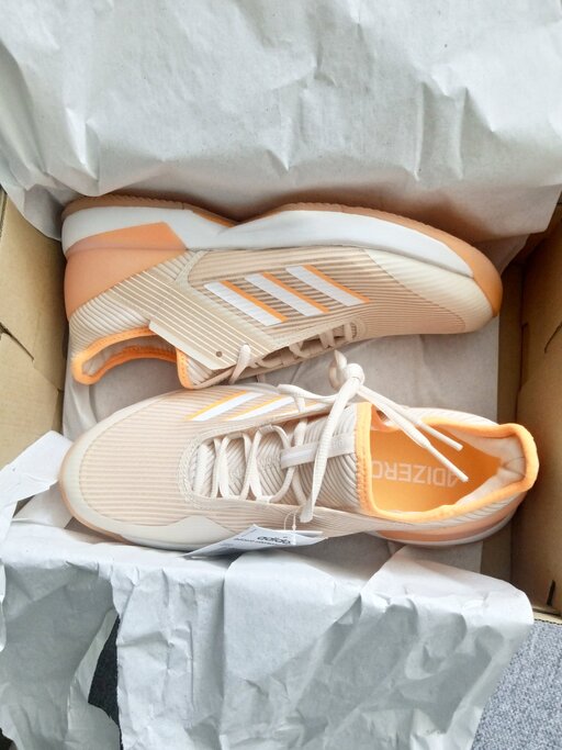 adidas Adizero Ubersonic 3 W