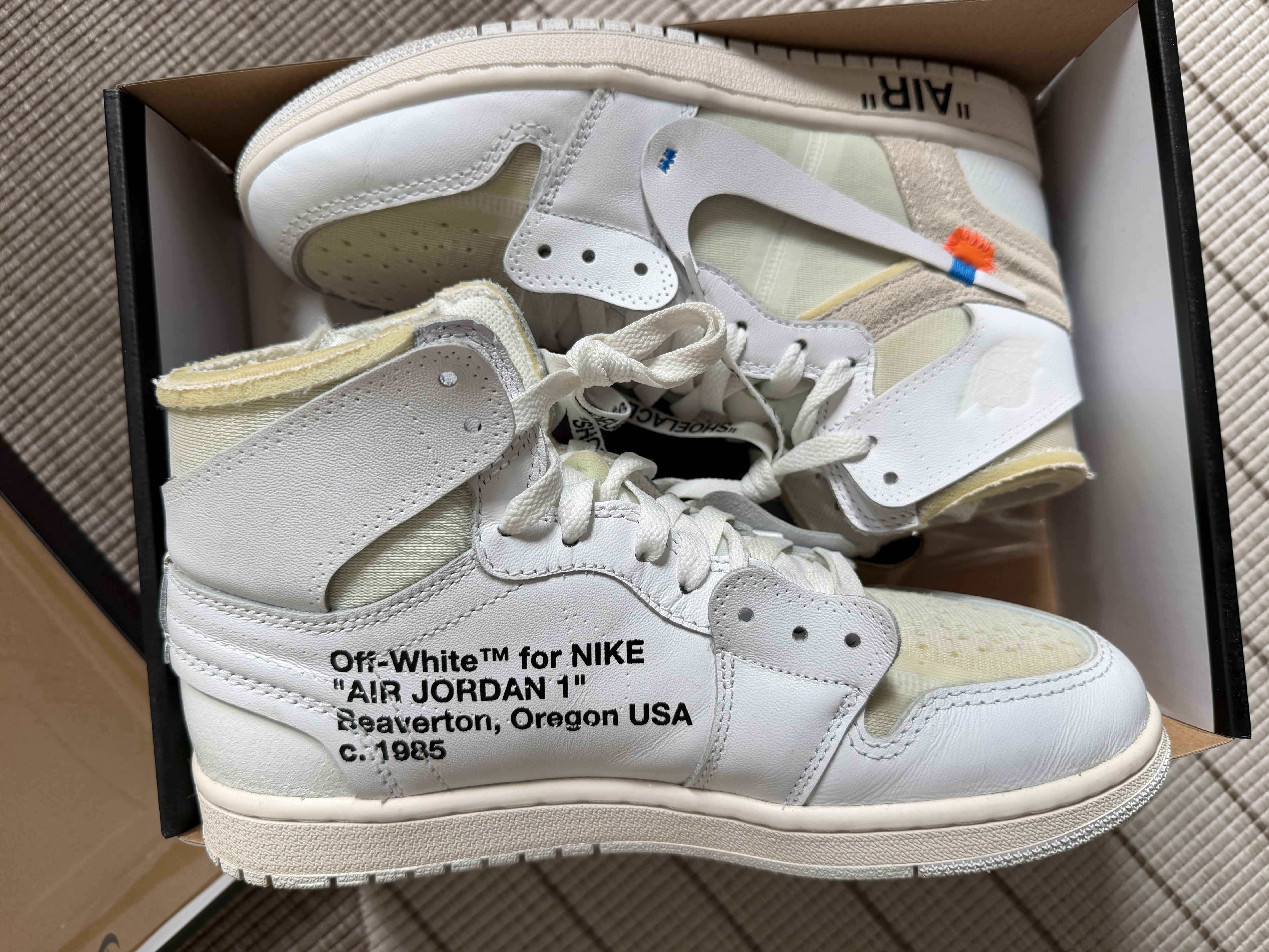 Air Jordan x Off-White 1 Retro High White (2018) photo 1
