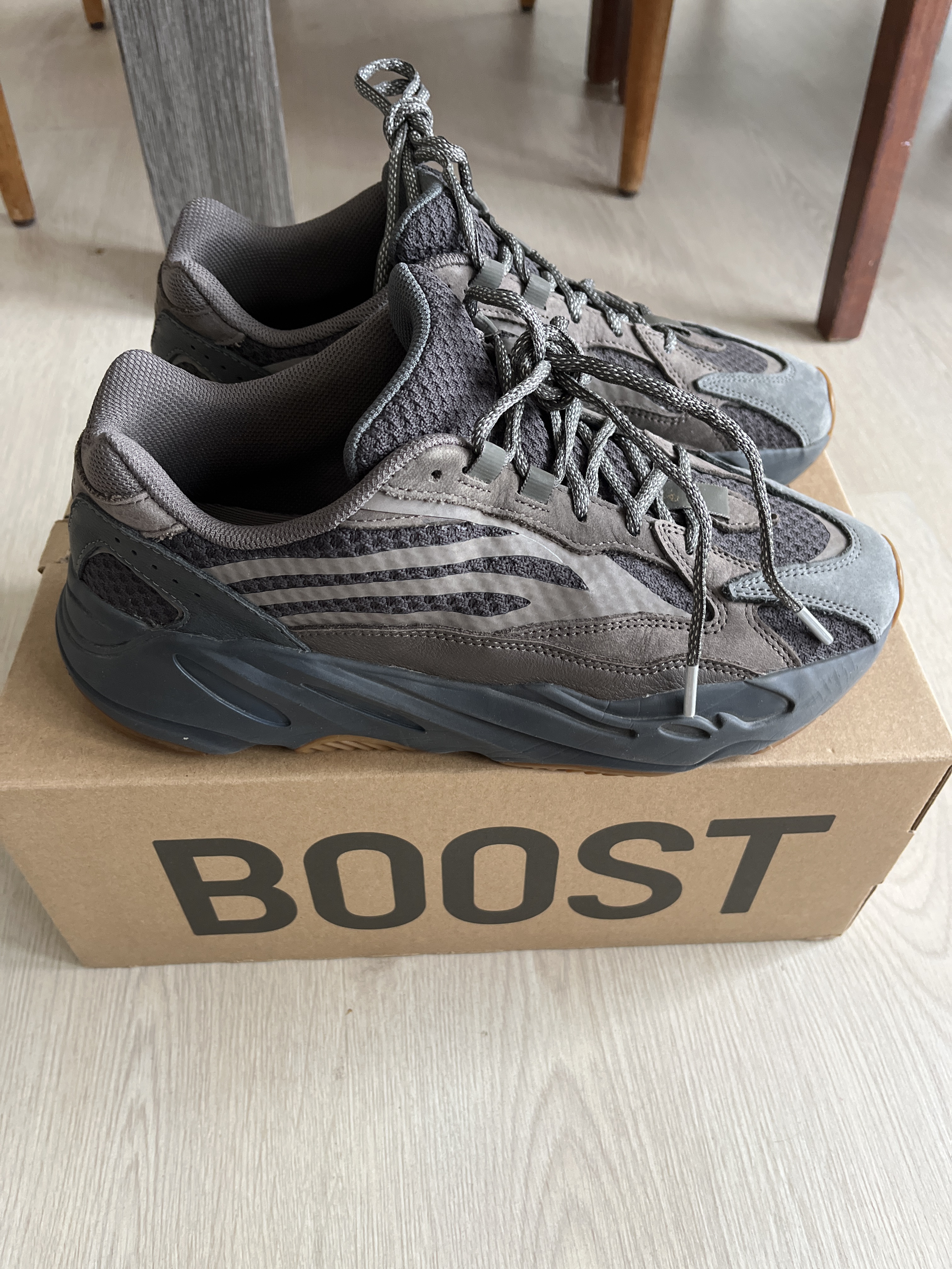 Yeezy Boost 700 V2 'Geode' (2019) photo 10