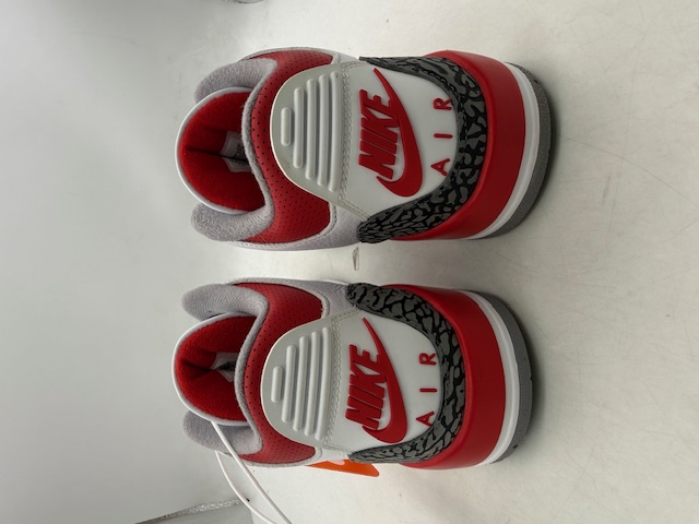 Air Jordan 3 OG 'Fire Red' (2022) photo 5