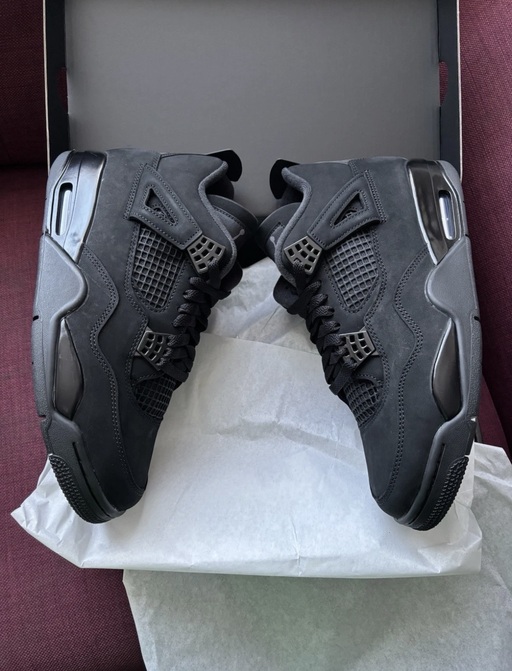 Air Jordan 4 Retro 'Black Cat' (2025)