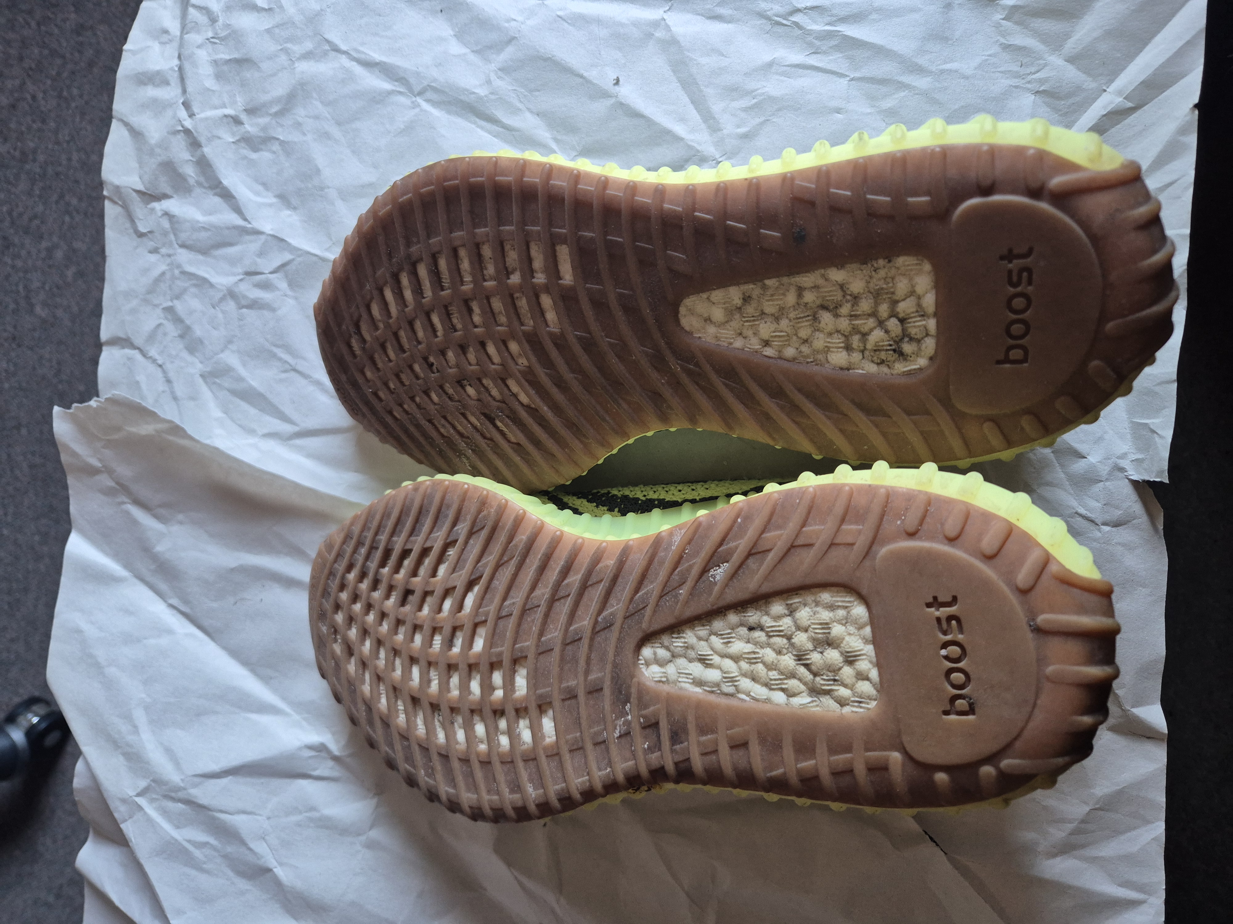 Yeezy Boost 350 V2 'Semi Frozen Yellow' photo 5
