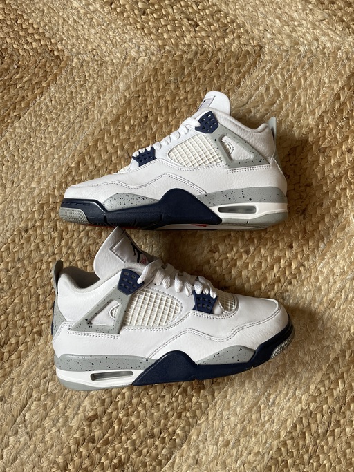 Air Jordan 4 Retro 'Midnight Navy' (2022)