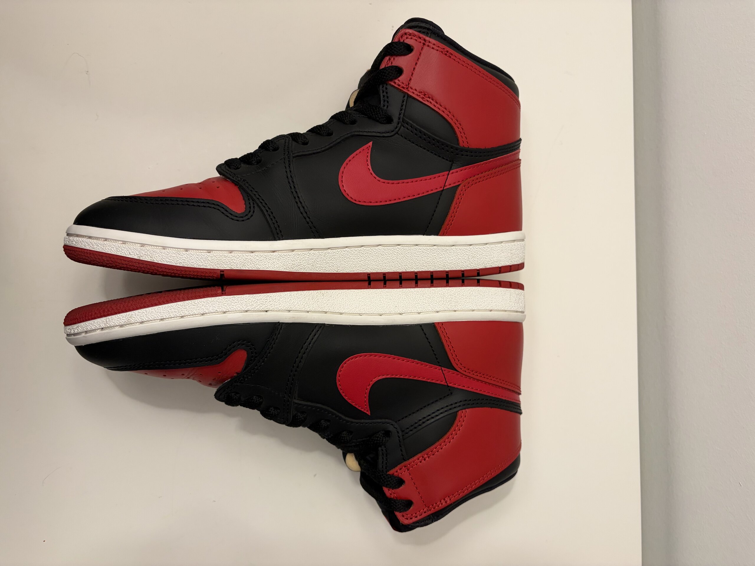 Air Jordan 1 High ’85 'Bred' (2025) photo 3