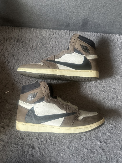 Air Jordan x Travis Scott 1 Retro High 'Mocha' (2019)