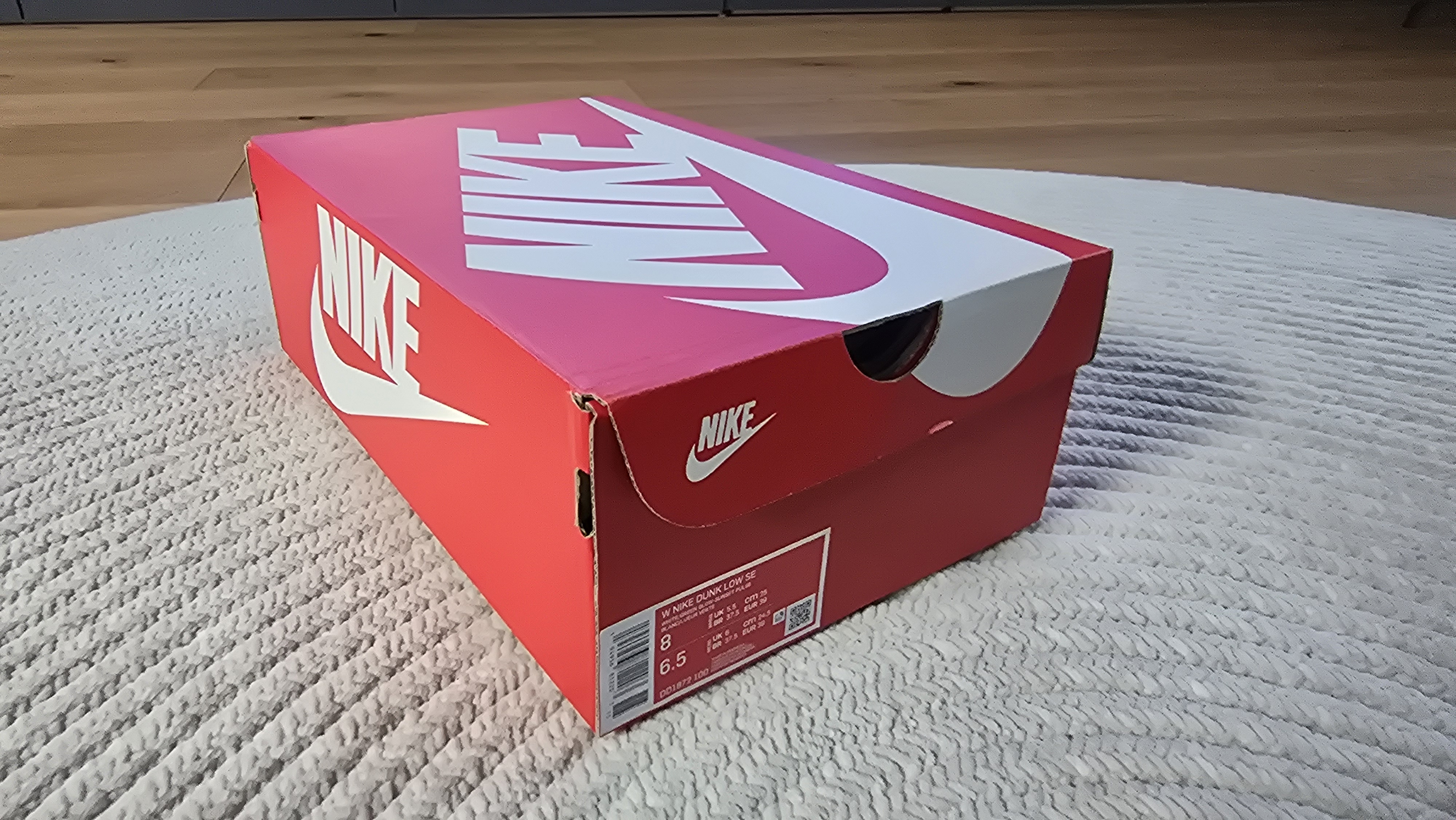 Nike Dunk Low WMNS 'Easter' (2021) photo 7