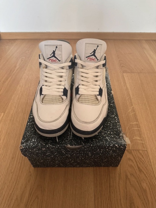 Air Jordan 4 Retro 'Midnight Navy' (2022)