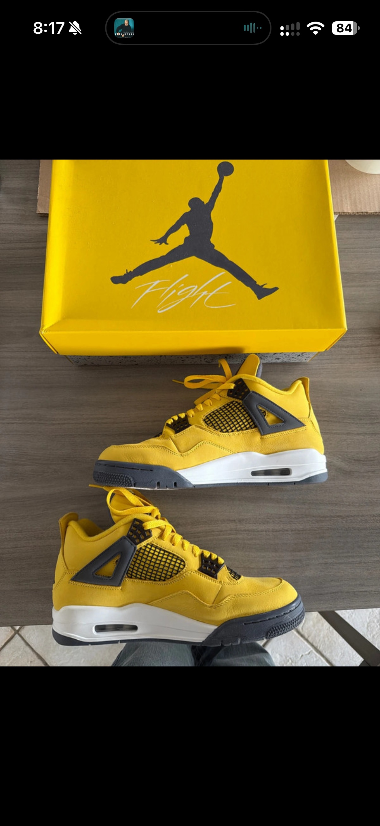 Air Jordan 4 Retro 'Lightning' (2021) photo 2