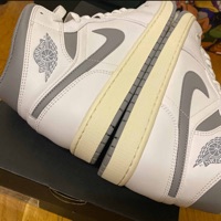 Air Jordan 1 Mid Neutral Grey (2022) photo 8
