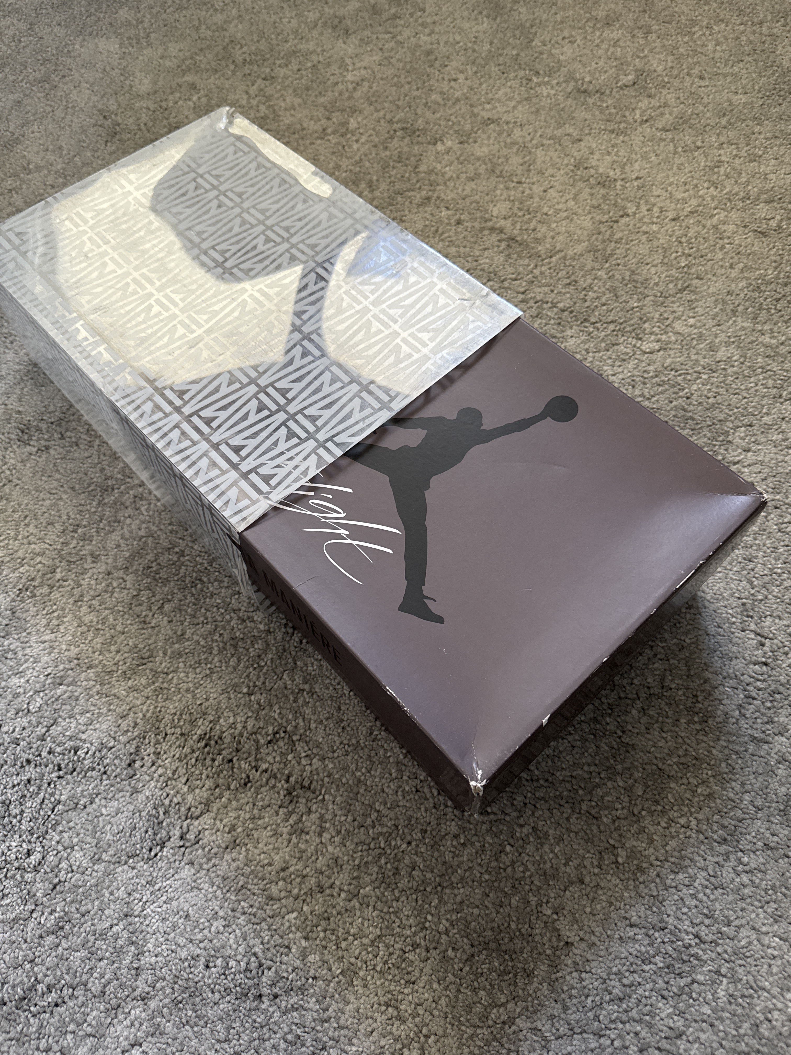 Air Jordan x A Ma Maniere 4 'Violet Ore' (2022) photo 7
