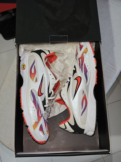 Nike x Supreme Zoom Streak Spectrum Plus White (SS18)