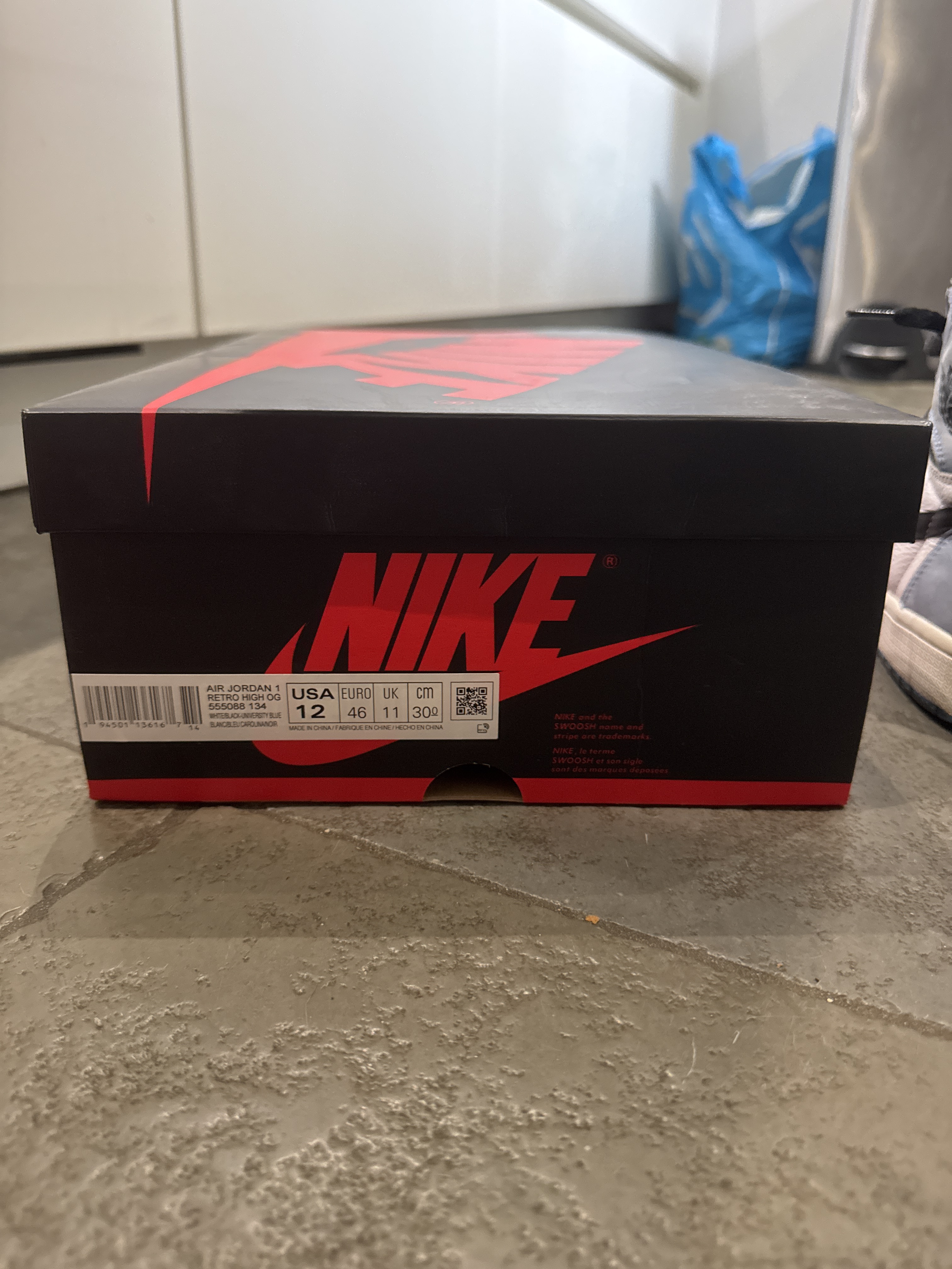 Air Jordan 1 Retro High 'White University Blue' (2021) photo 7