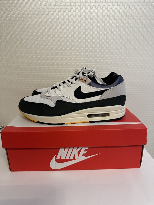Nike Air Max 1 'Athletic Department' (2023)