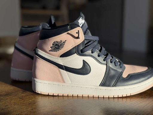 Air Jordan 1 Retro High OG WMNS 'Atmosphere' (2022)