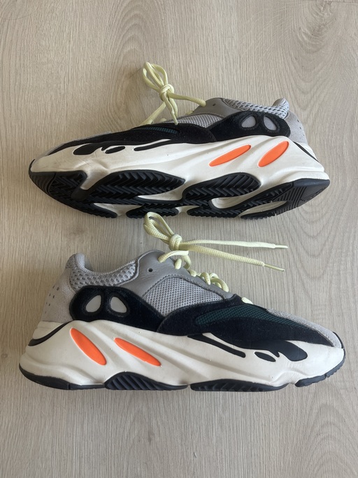Yeezy Boost 700 'Wave Runner'