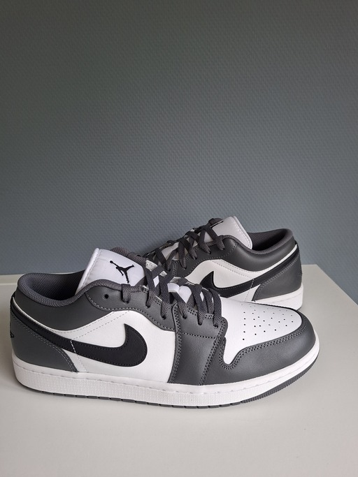 Air Jordan 1 Low 'Iron Grey' (2024)