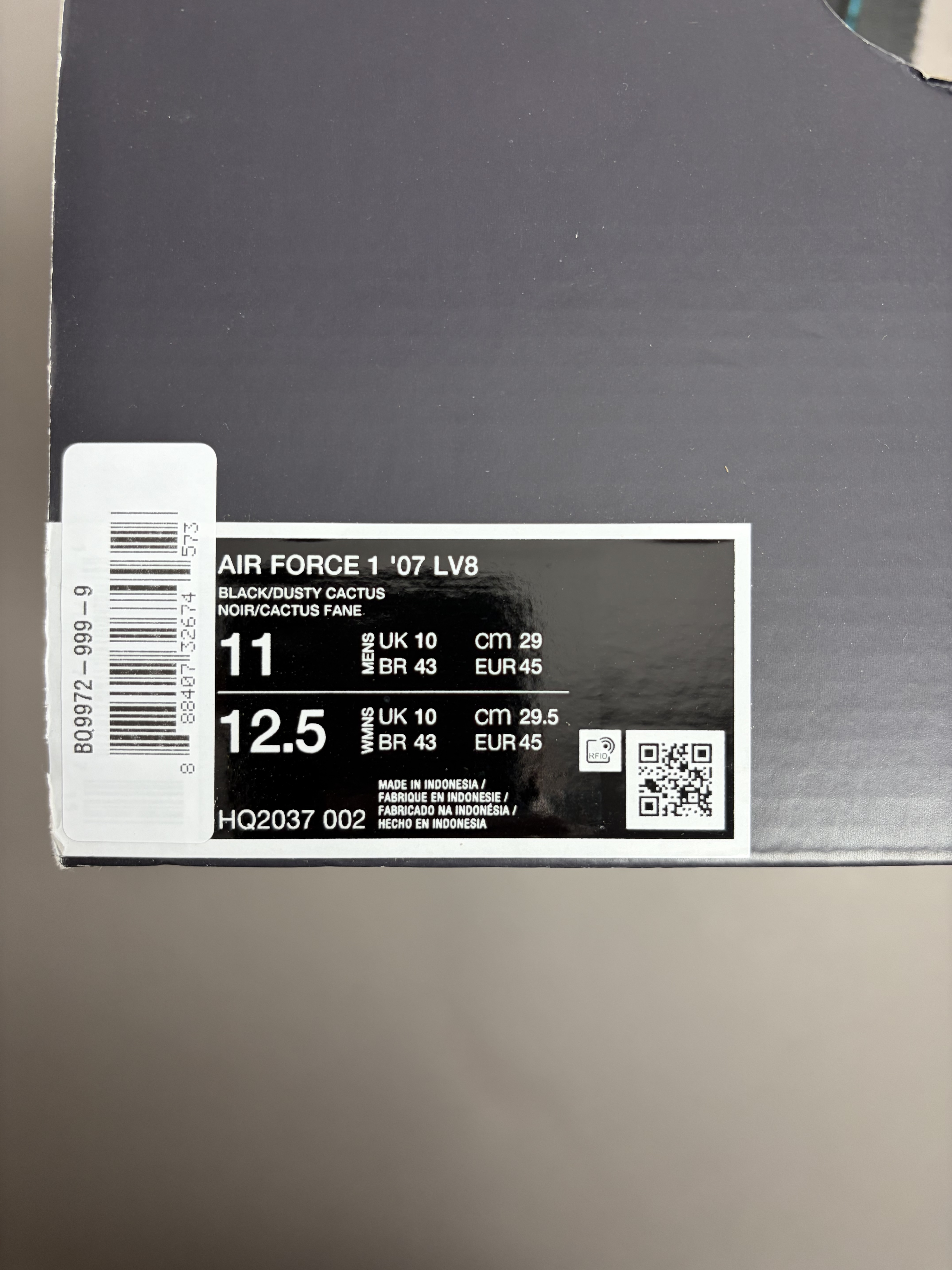 Nike Air Force 1 '07 LV8 'Black & Aurora Green' (2025) photo 6