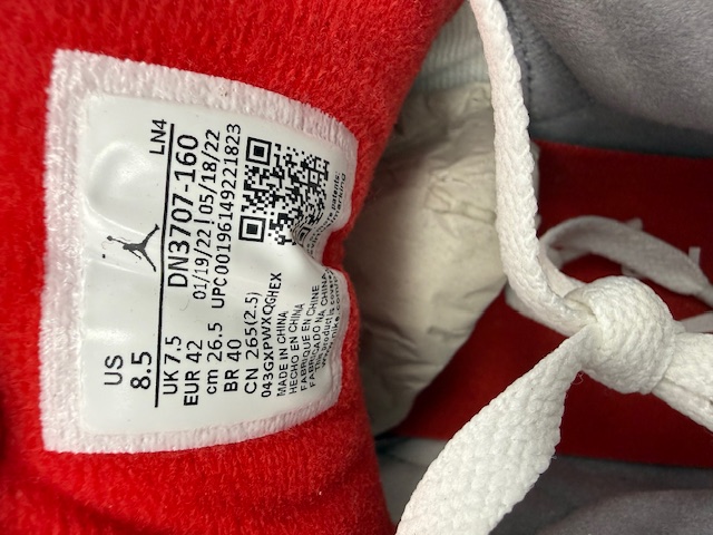 Air Jordan 3 OG 'Fire Red' (2022) photo 8