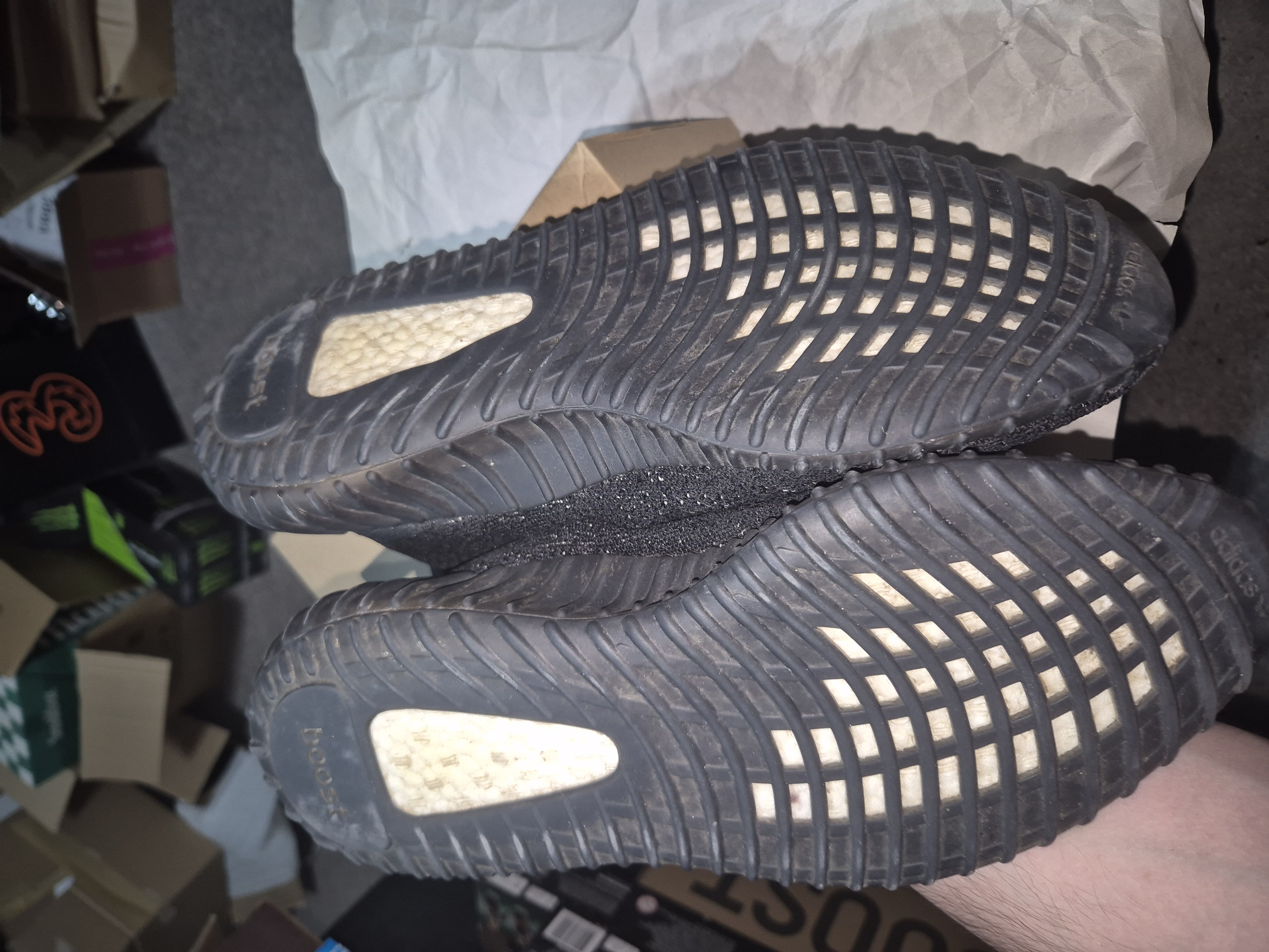 Yeezy Boost 350 V2 'Oreo' photo 9