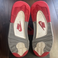 Air Jordan 4 Retro 'Bred' (2019) photo 5