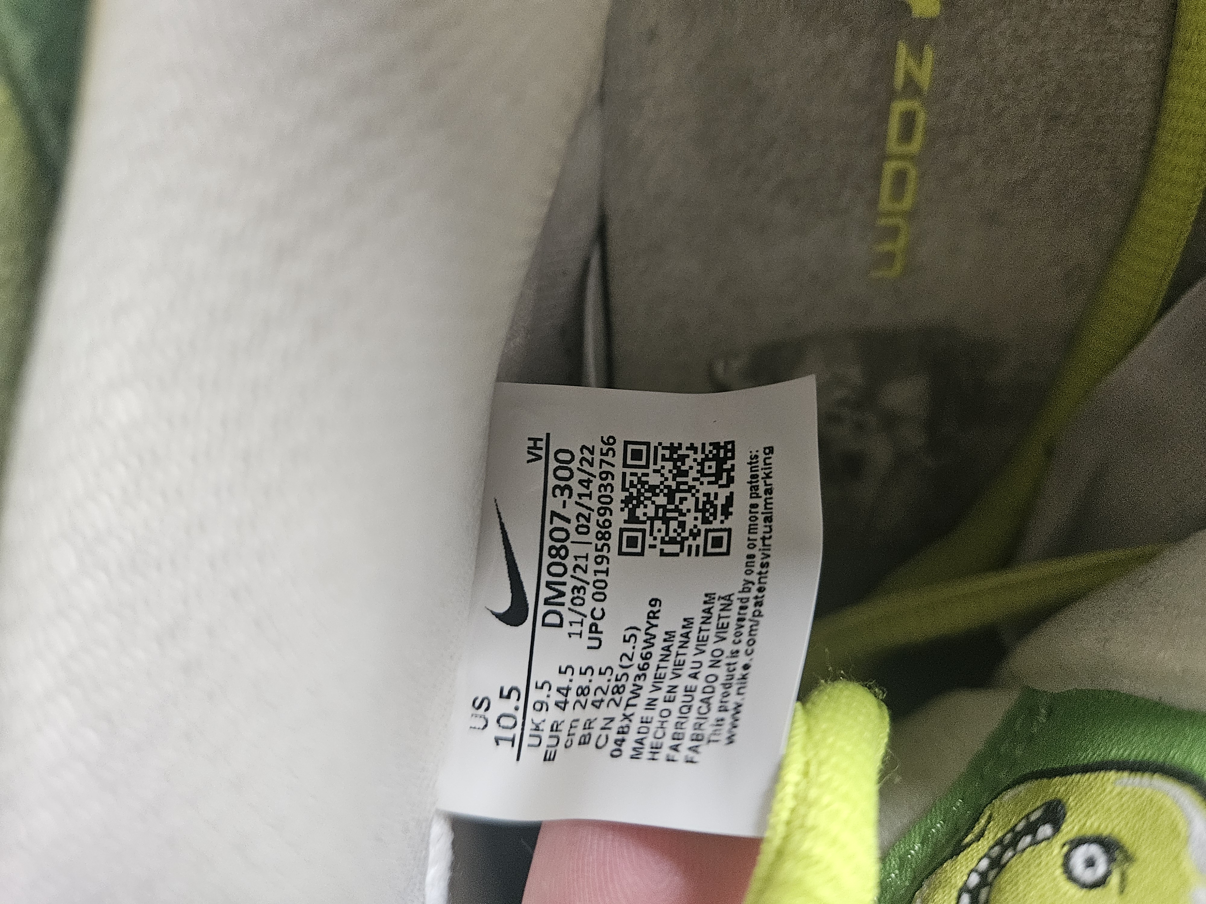 Nike SB Dunk Low 'Green Apple' (2022) photo 6