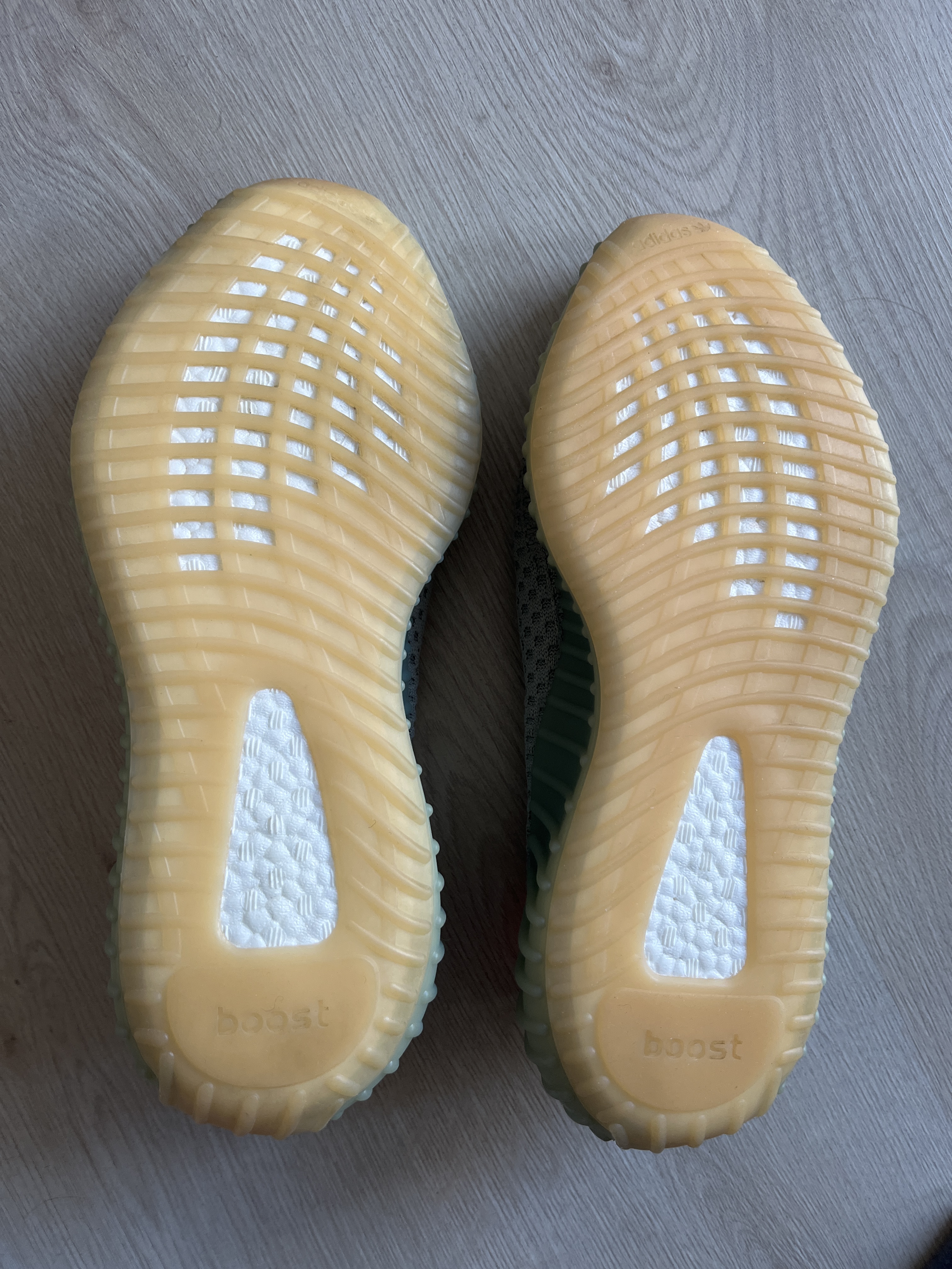 Yeezy Boost 350 V2 'Desert Sage' (2020) photo 5