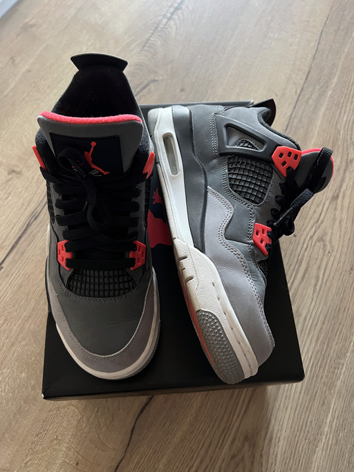 Air Jordan 4 Retro GS 'Infrared' (2022)