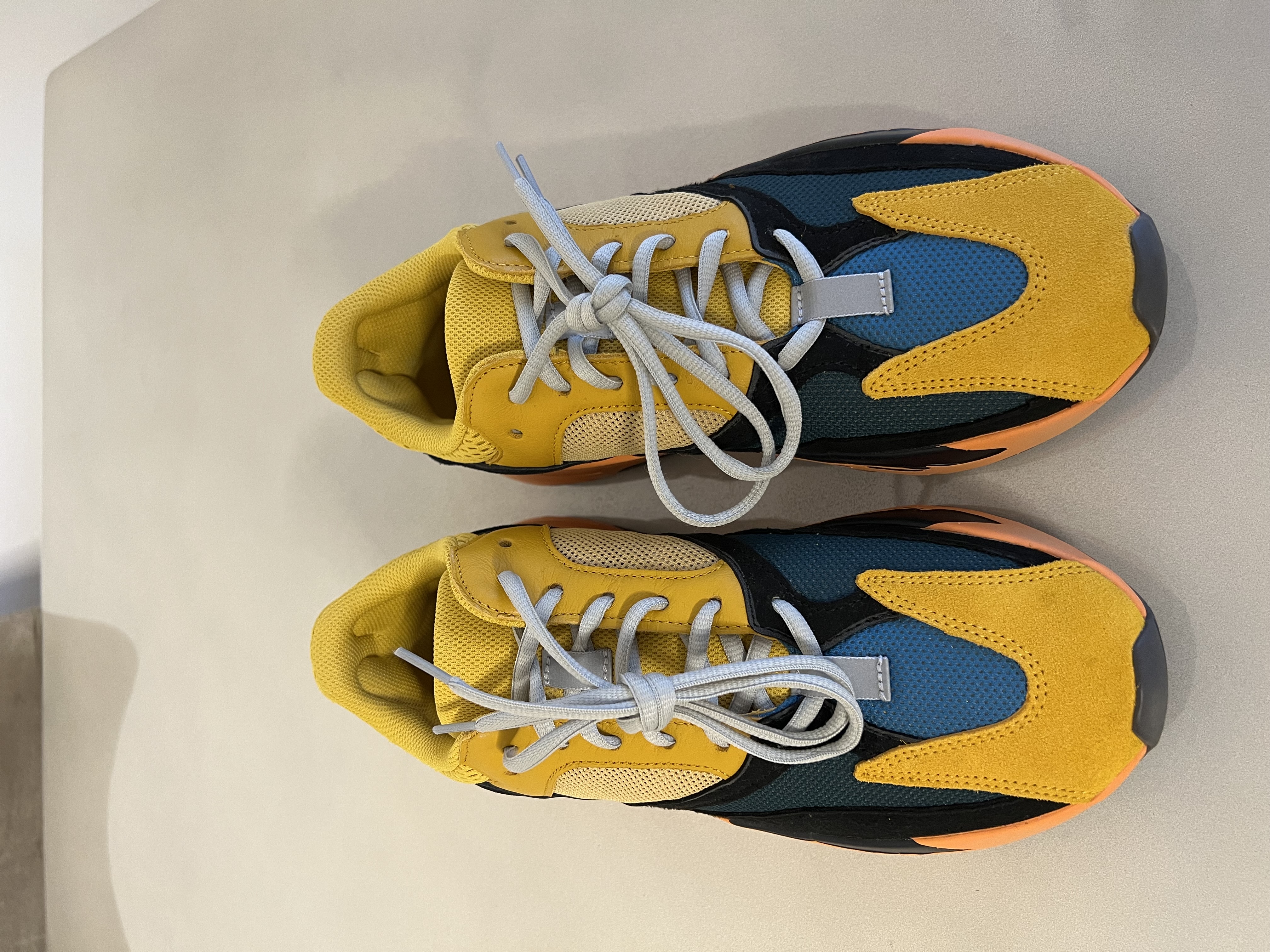 Yeezy Boost 700 Sun (2021) photo 3